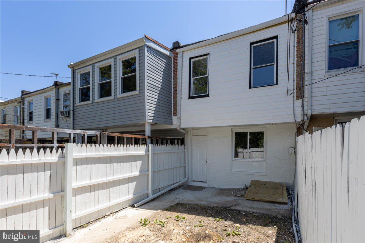 WAVERLY - Residential