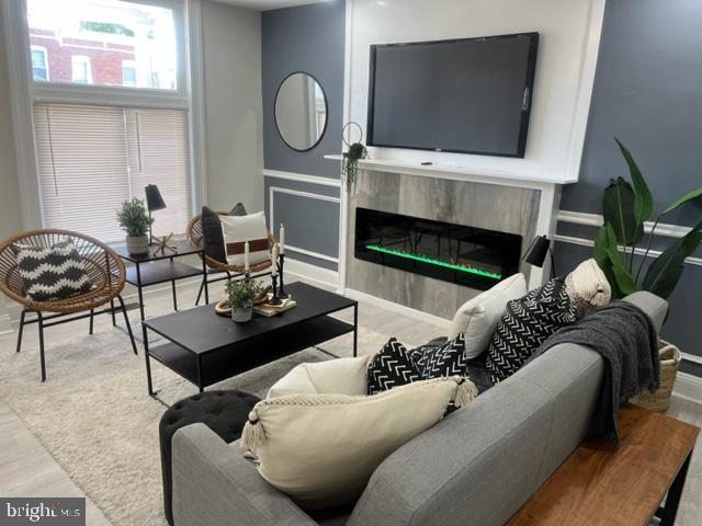 WAVERLY - Residential