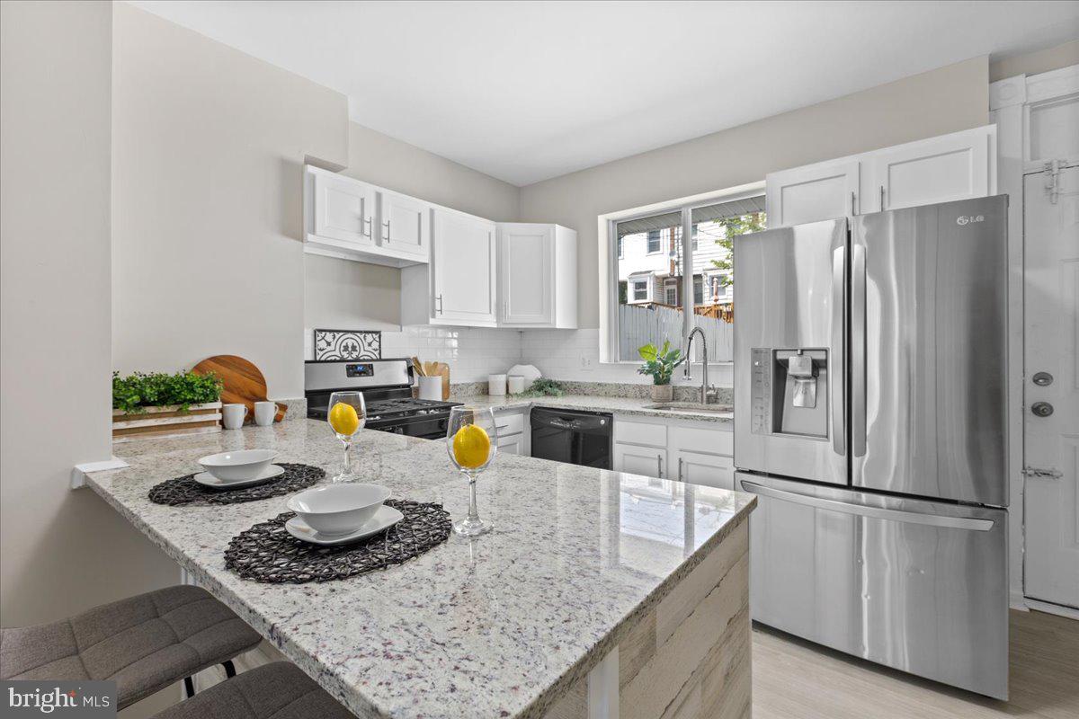 WAVERLY - Residential