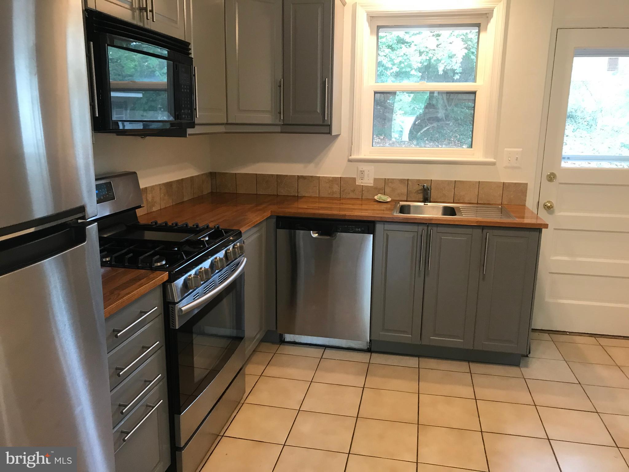 MAPLEWOOD - Residential Lease