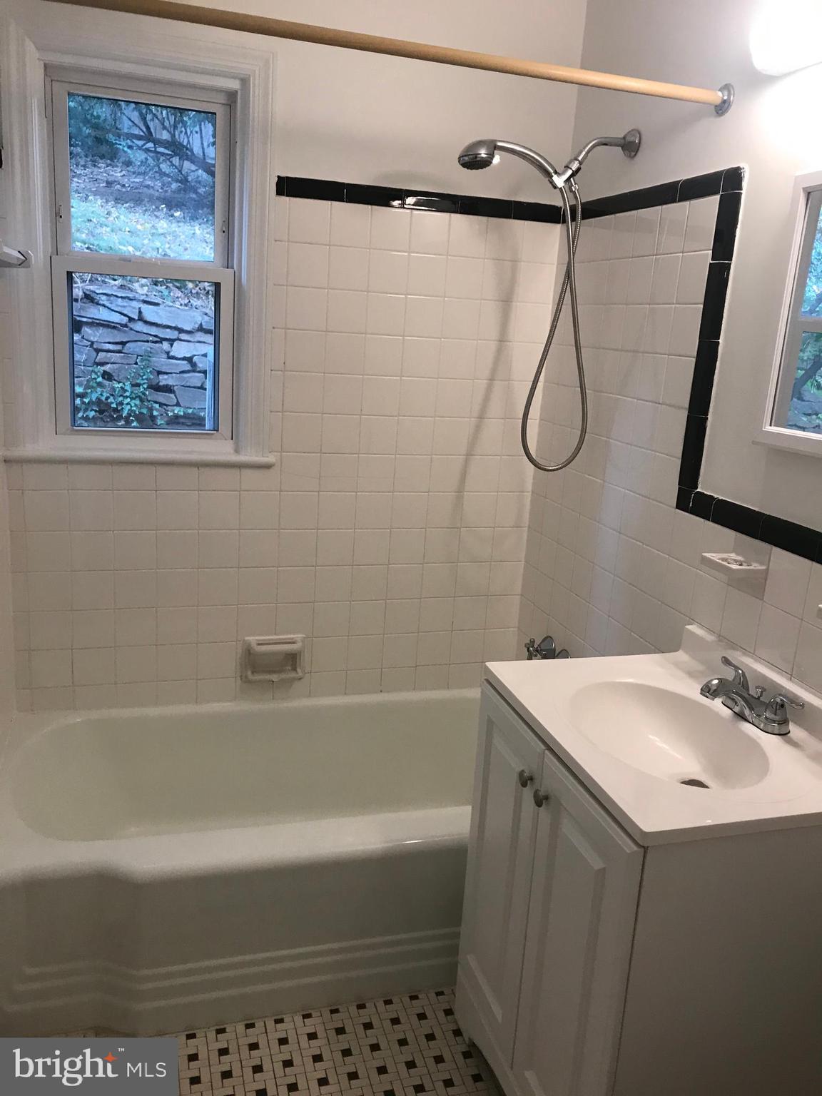 MAPLEWOOD - Residential Lease