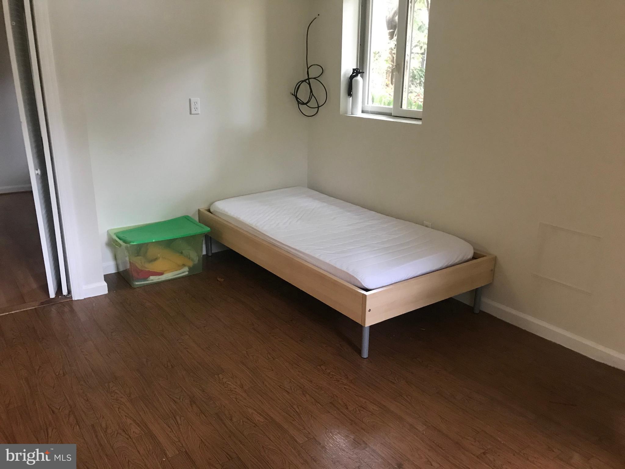 MAPLEWOOD - Residential Lease