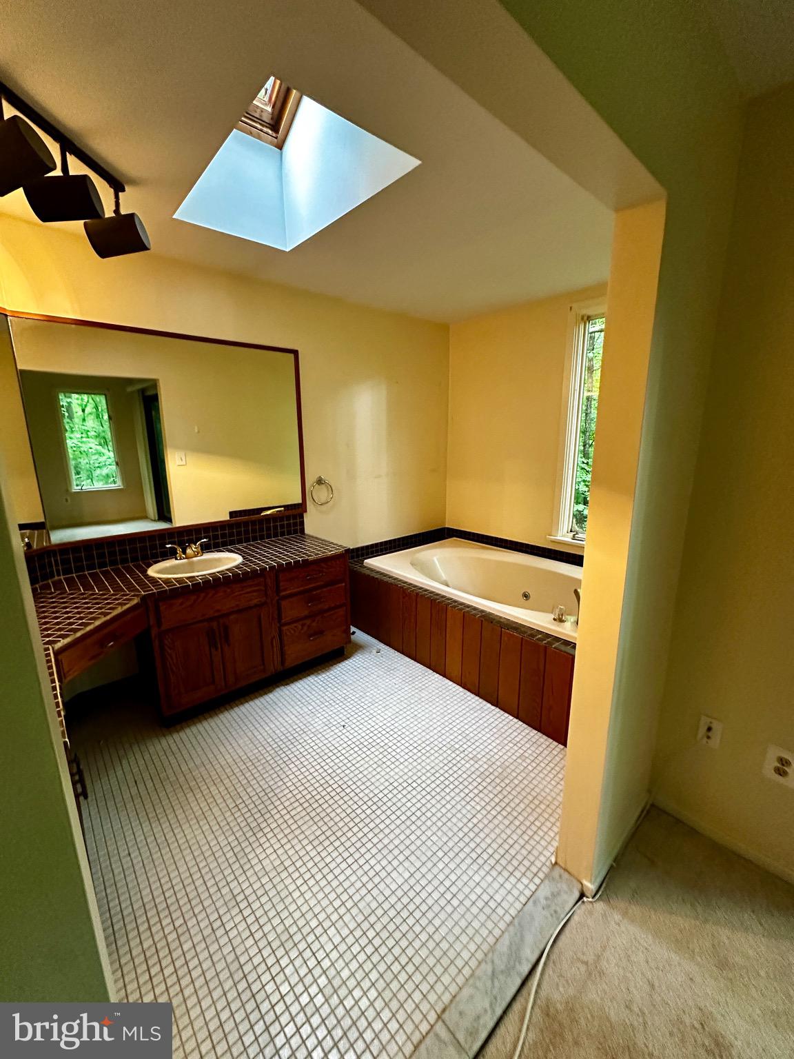 WILLOWMEADE - Residential