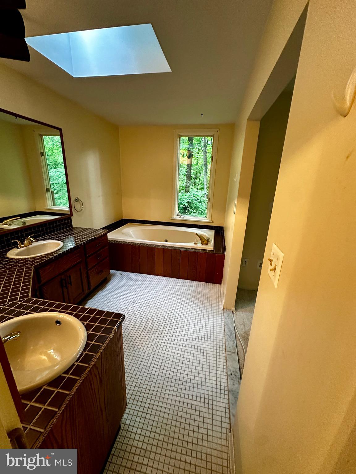 WILLOWMEADE - Residential