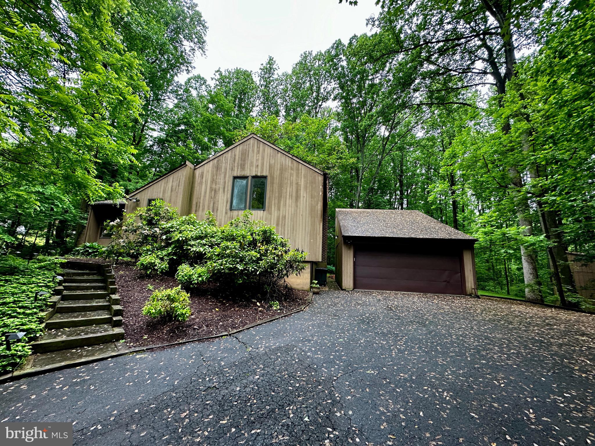 WILLOWMEADE - Residential