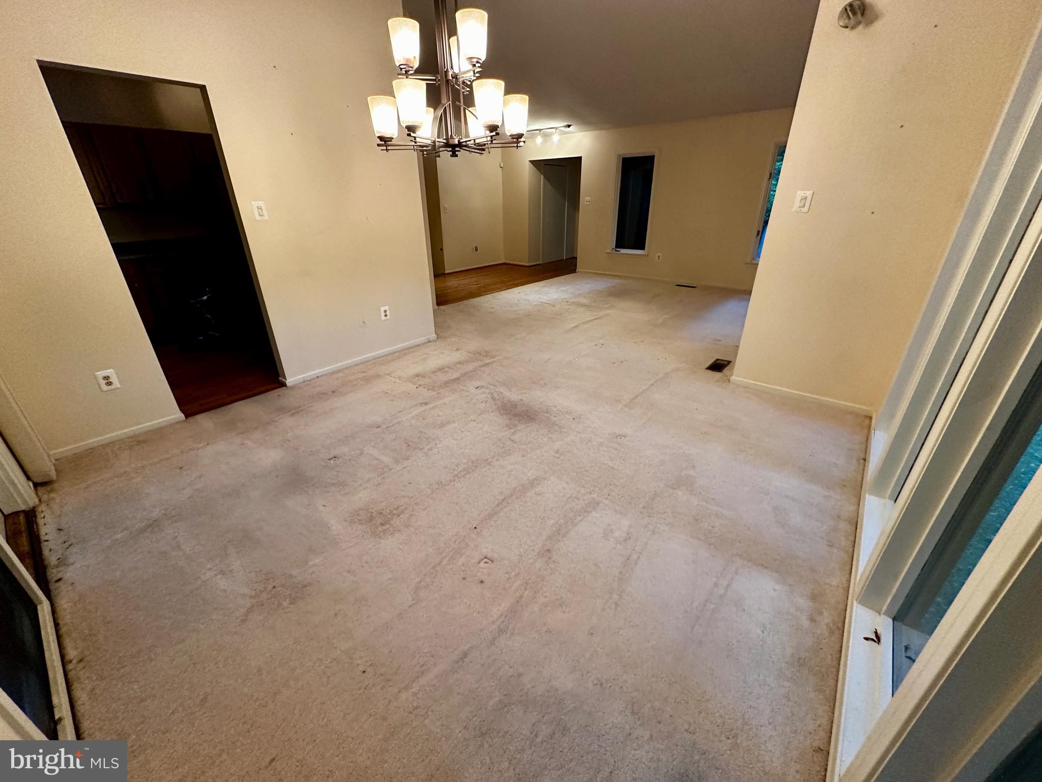 WILLOWMEADE - Residential