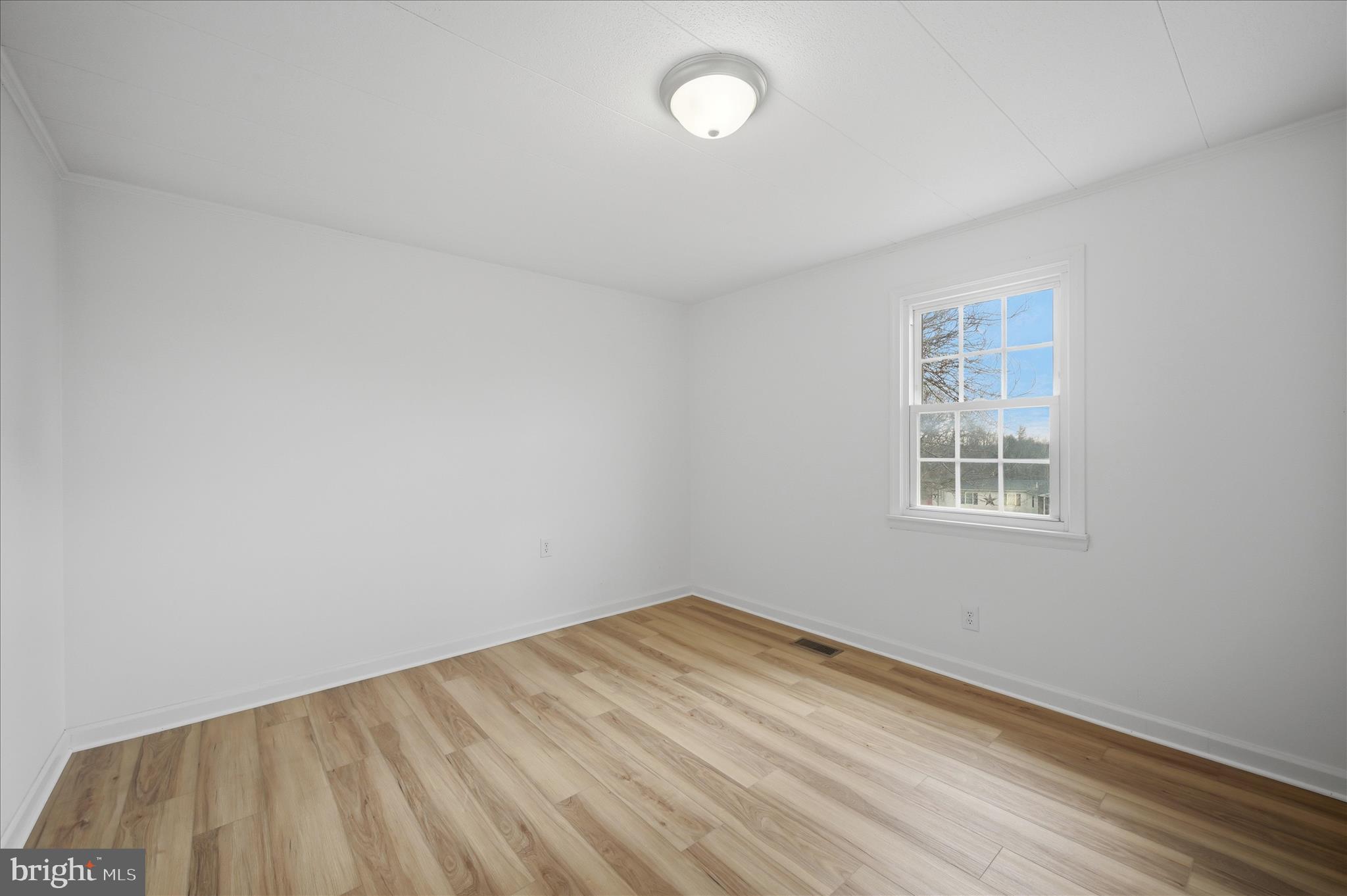 HIDDEN RIVER - Residential