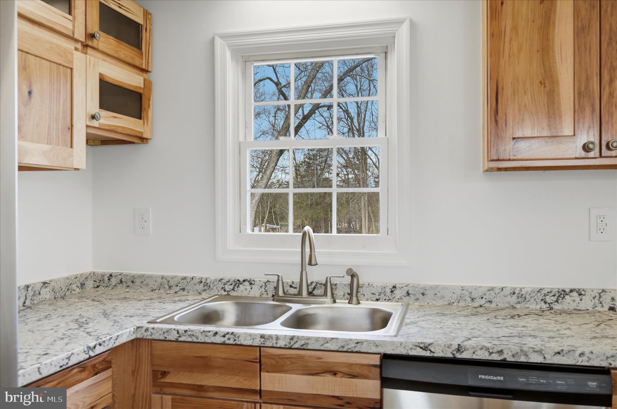 HIDDEN RIVER - Residential