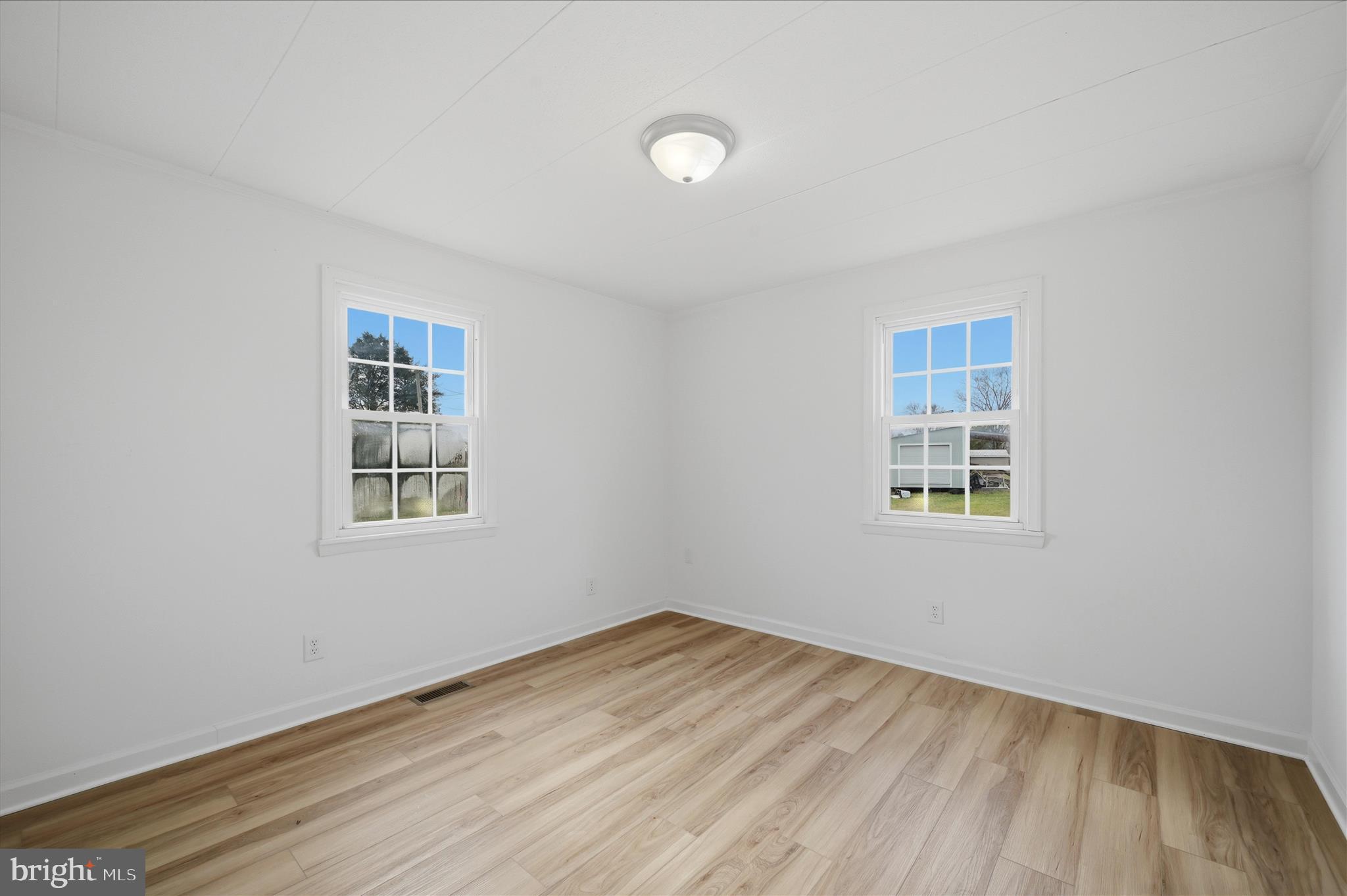 HIDDEN RIVER - Residential