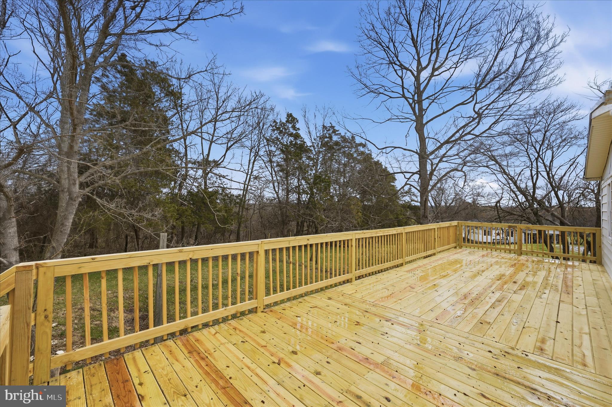 HIDDEN RIVER - Residential