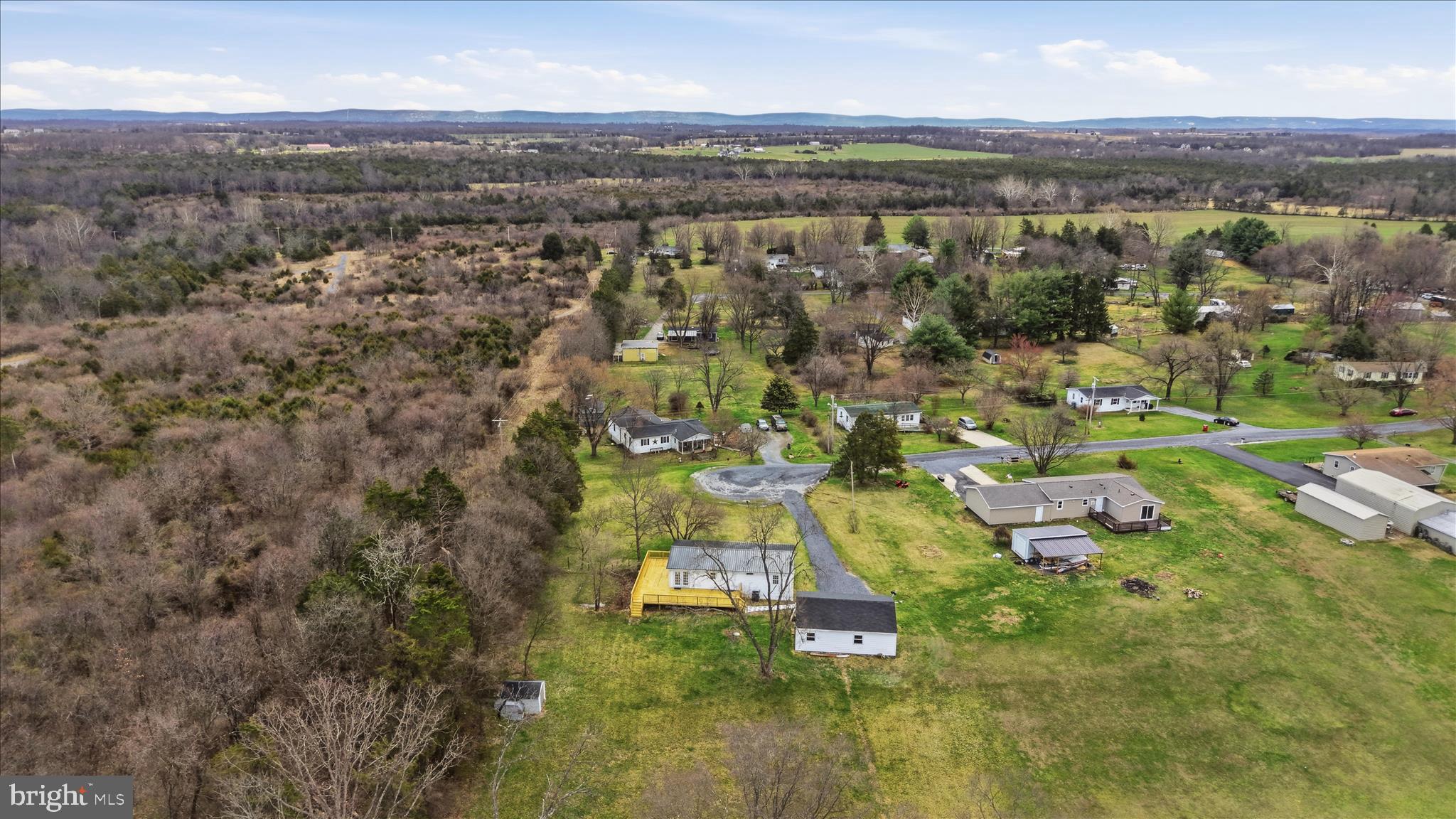 HIDDEN RIVER - Residential