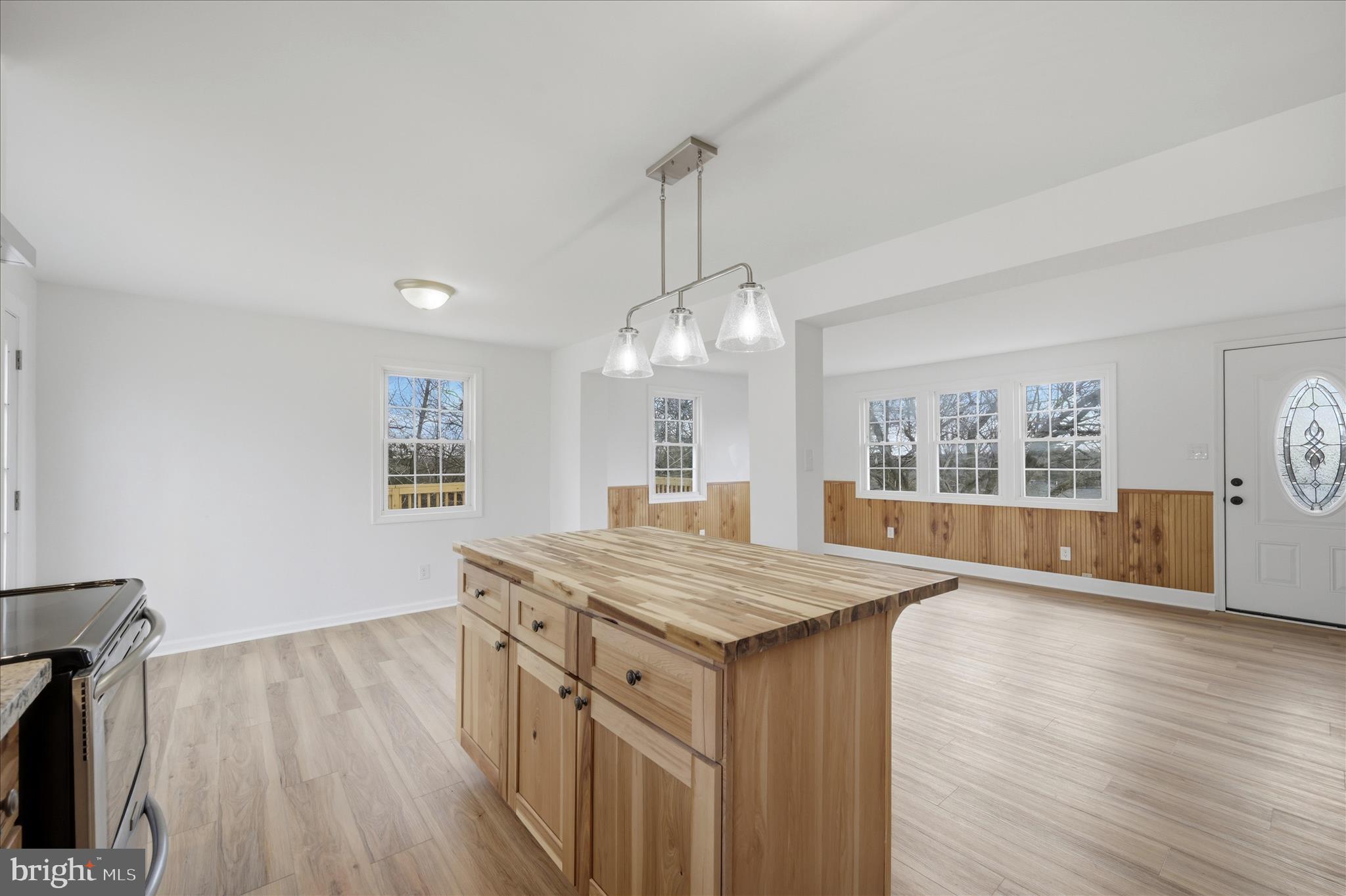 HIDDEN RIVER - Residential