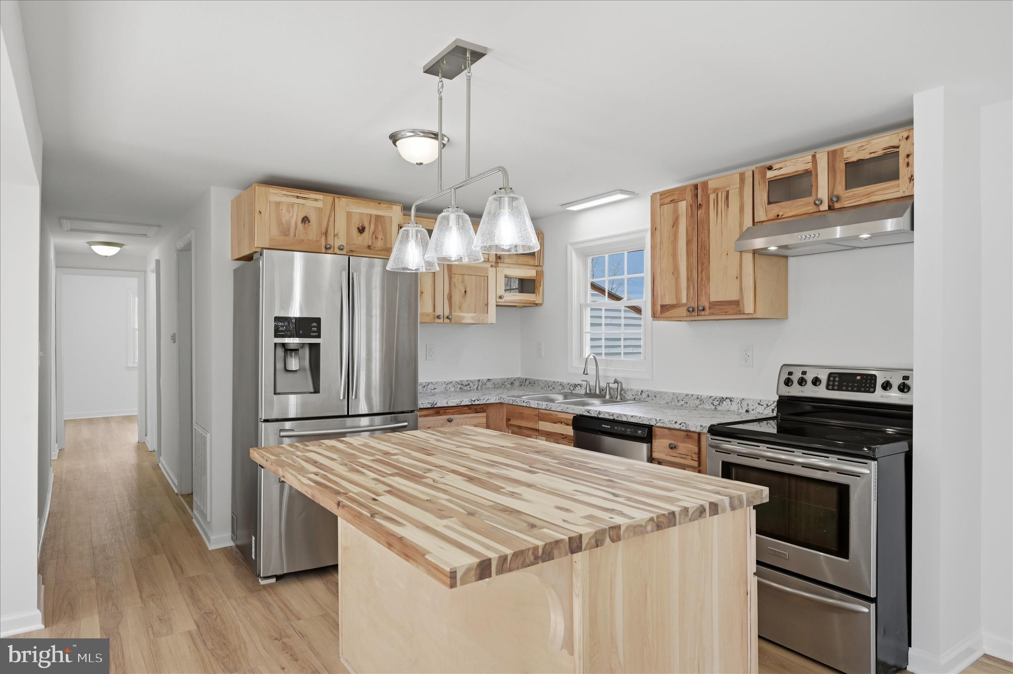 HIDDEN RIVER - Residential