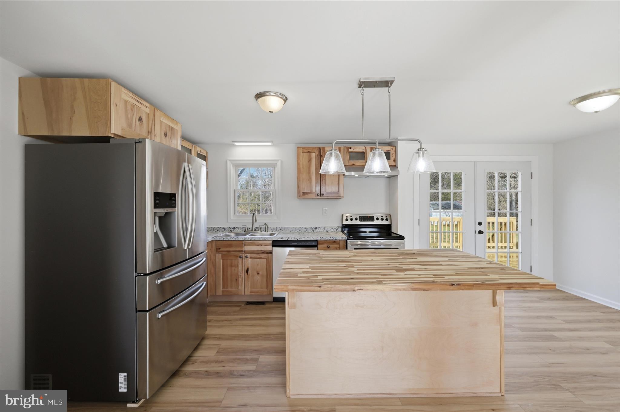 HIDDEN RIVER - Residential