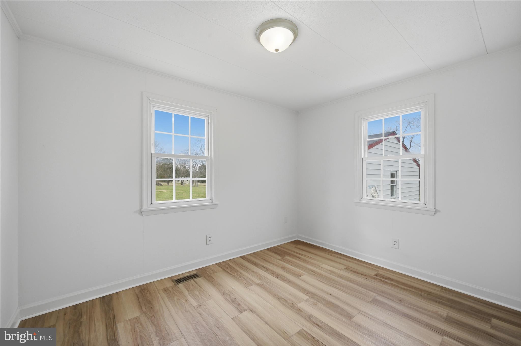 HIDDEN RIVER - Residential