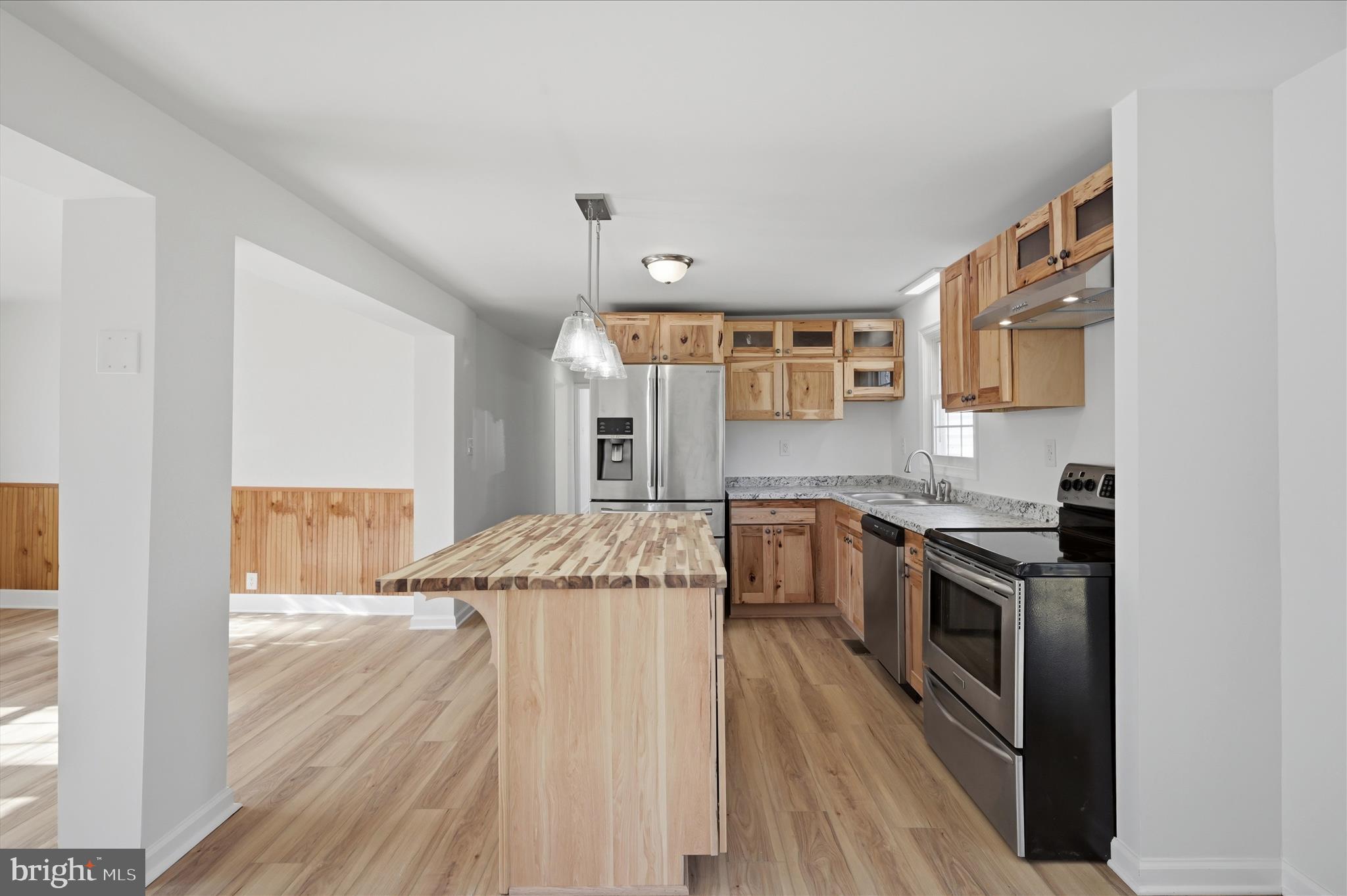 HIDDEN RIVER - Residential