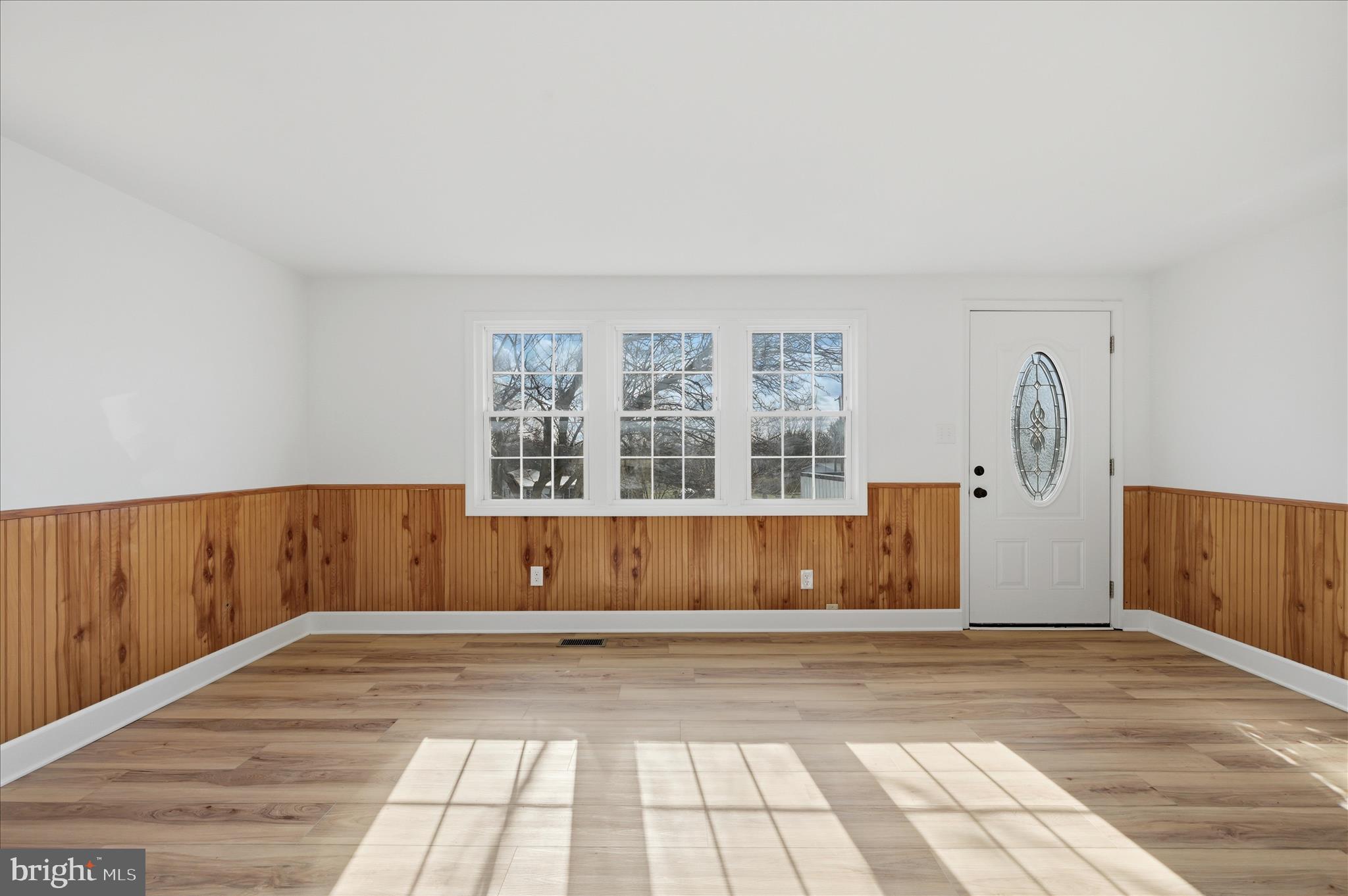 HIDDEN RIVER - Residential