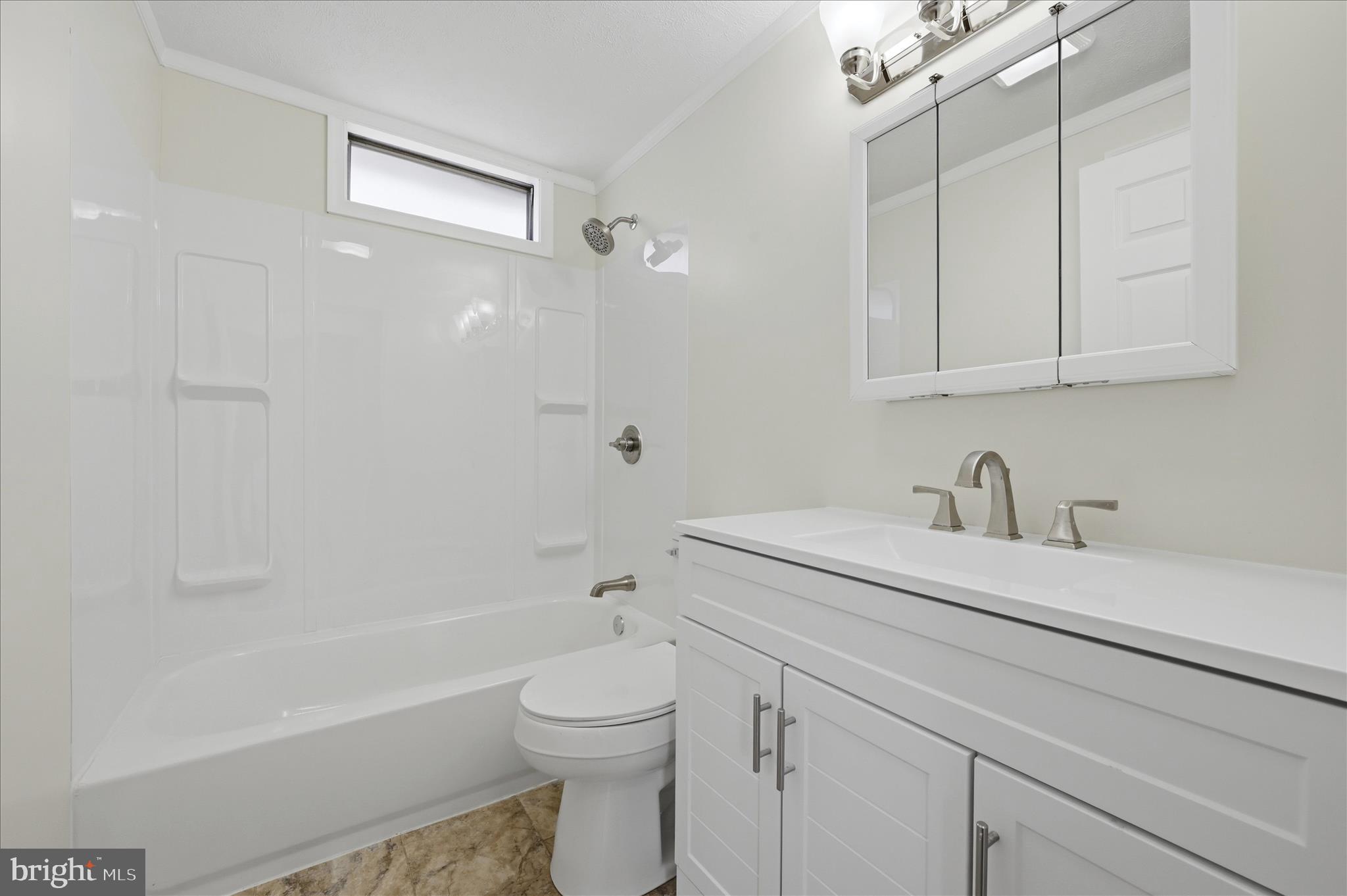 HIDDEN RIVER - Residential