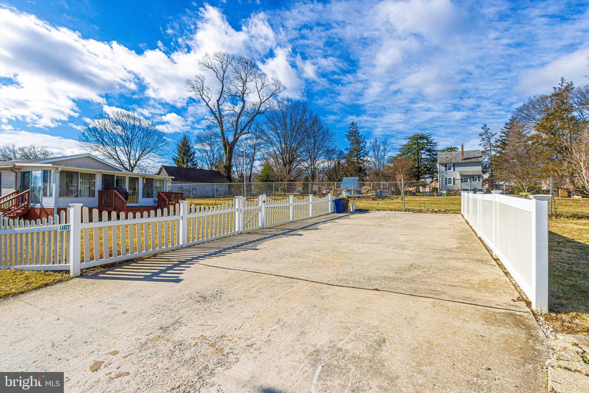 MOUNT RIDGE - Residential