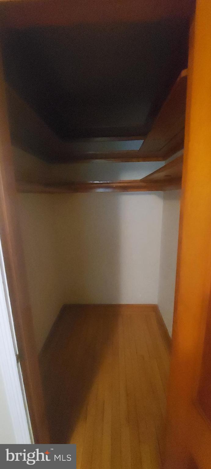 DAMASCUS OUTSIDE - Residential Lease