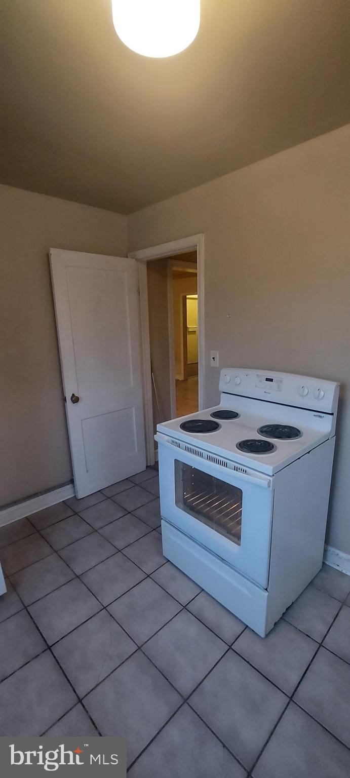 DAMASCUS OUTSIDE - Residential Lease