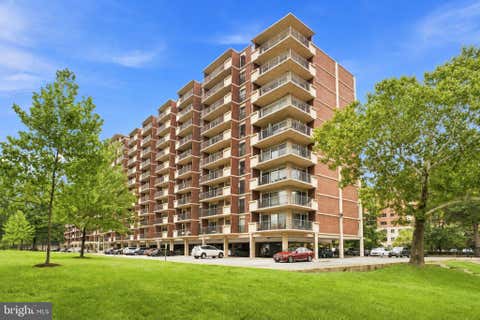 Photo of 1300 Army Navy Drive #102, ARLINGTON, VA 22202 (MLS # VAAR2077998)