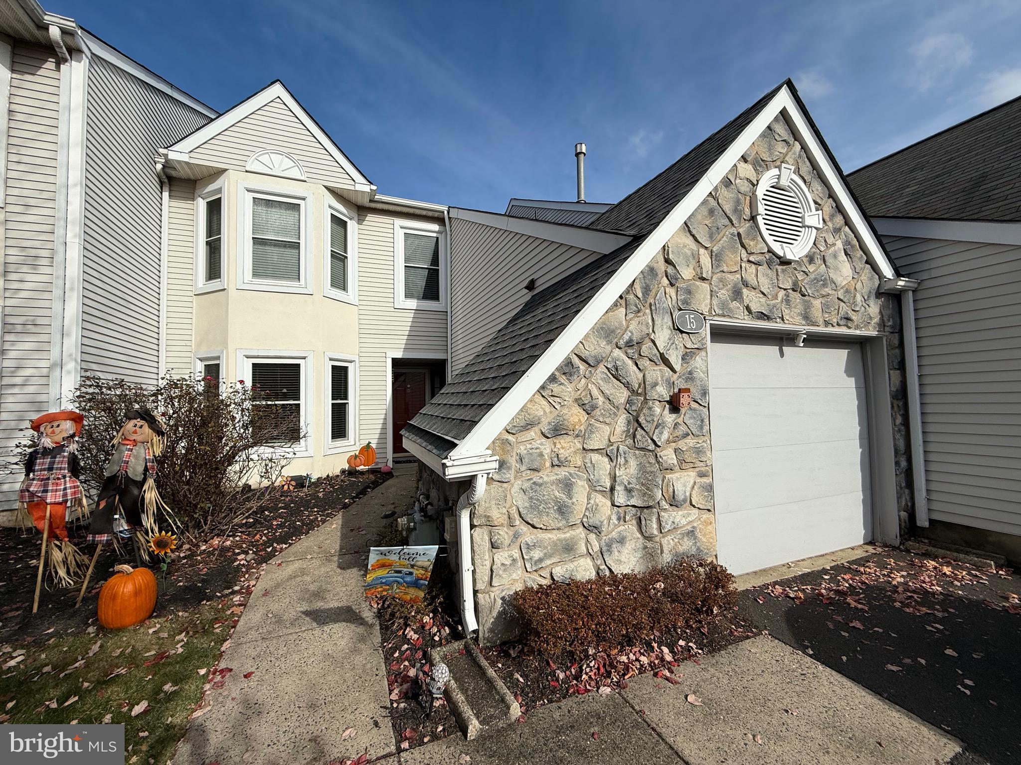 NEWTOWN GATE - Residential Lease