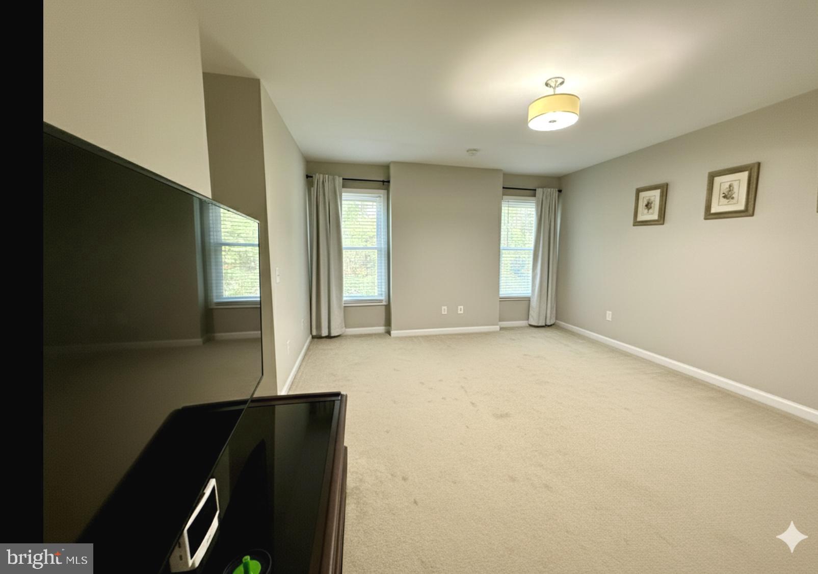 NEWTOWN GATE - Residential Lease