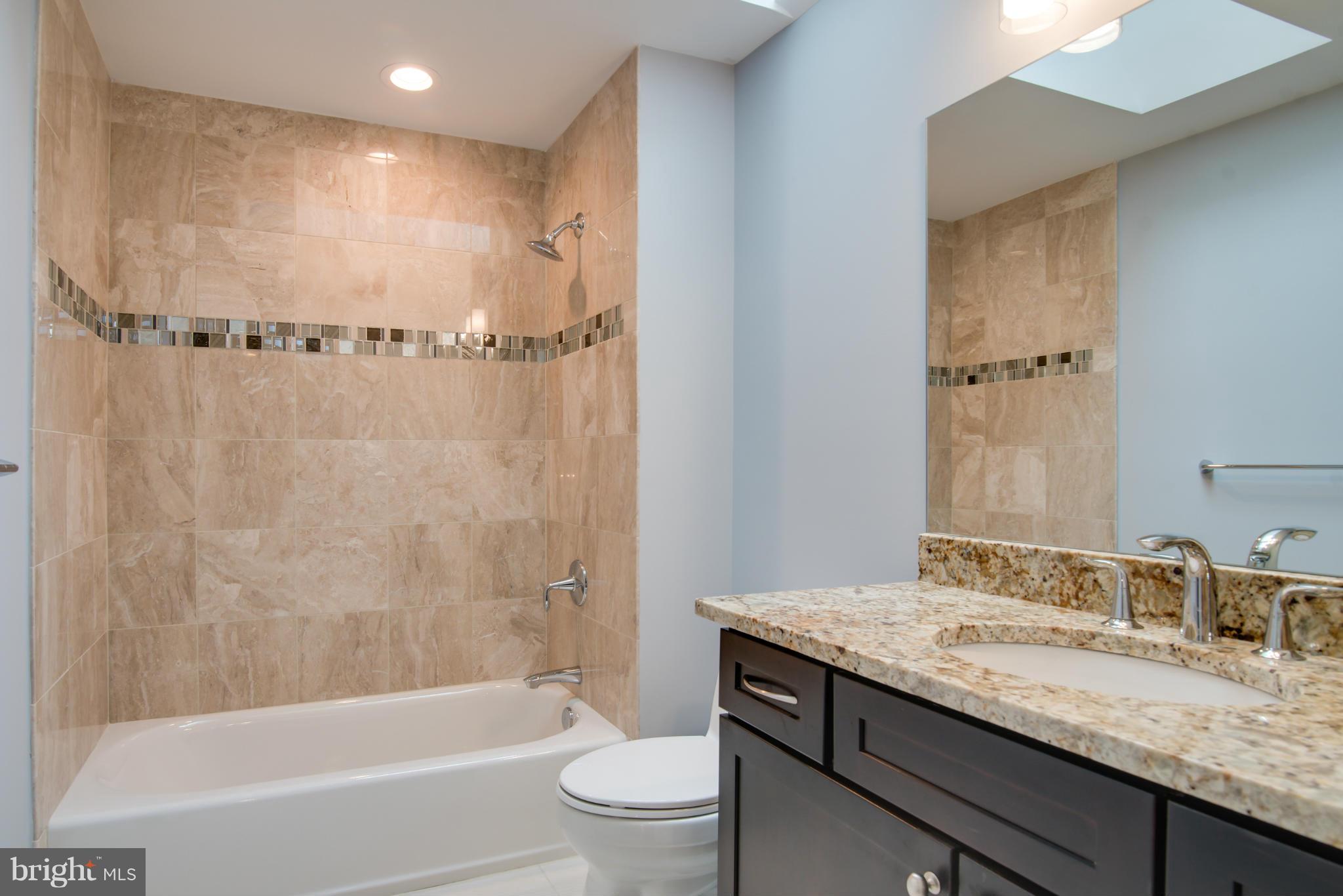 SALONA VILLAGE - Residential