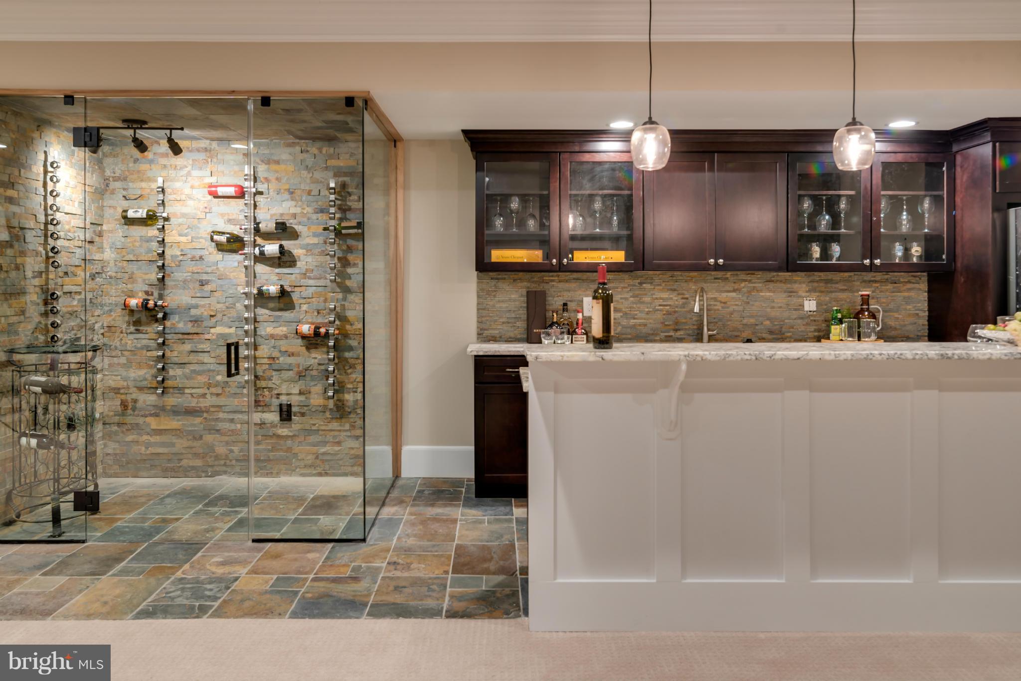 SALONA VILLAGE - Residential