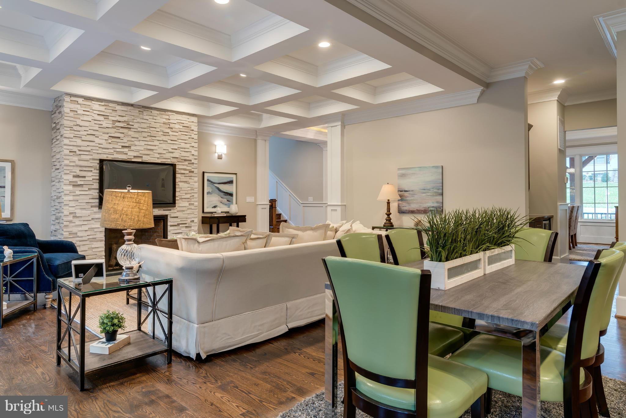 SALONA VILLAGE - Residential