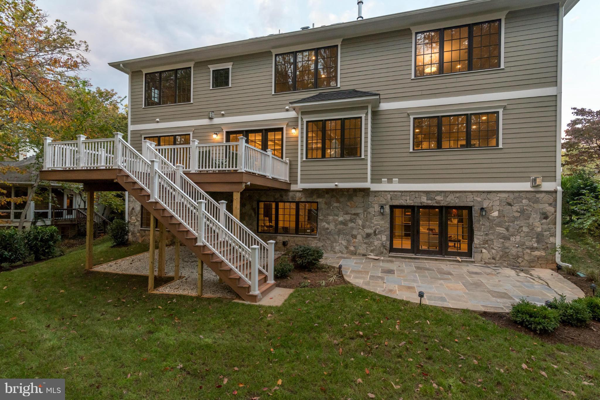 SALONA VILLAGE - Residential