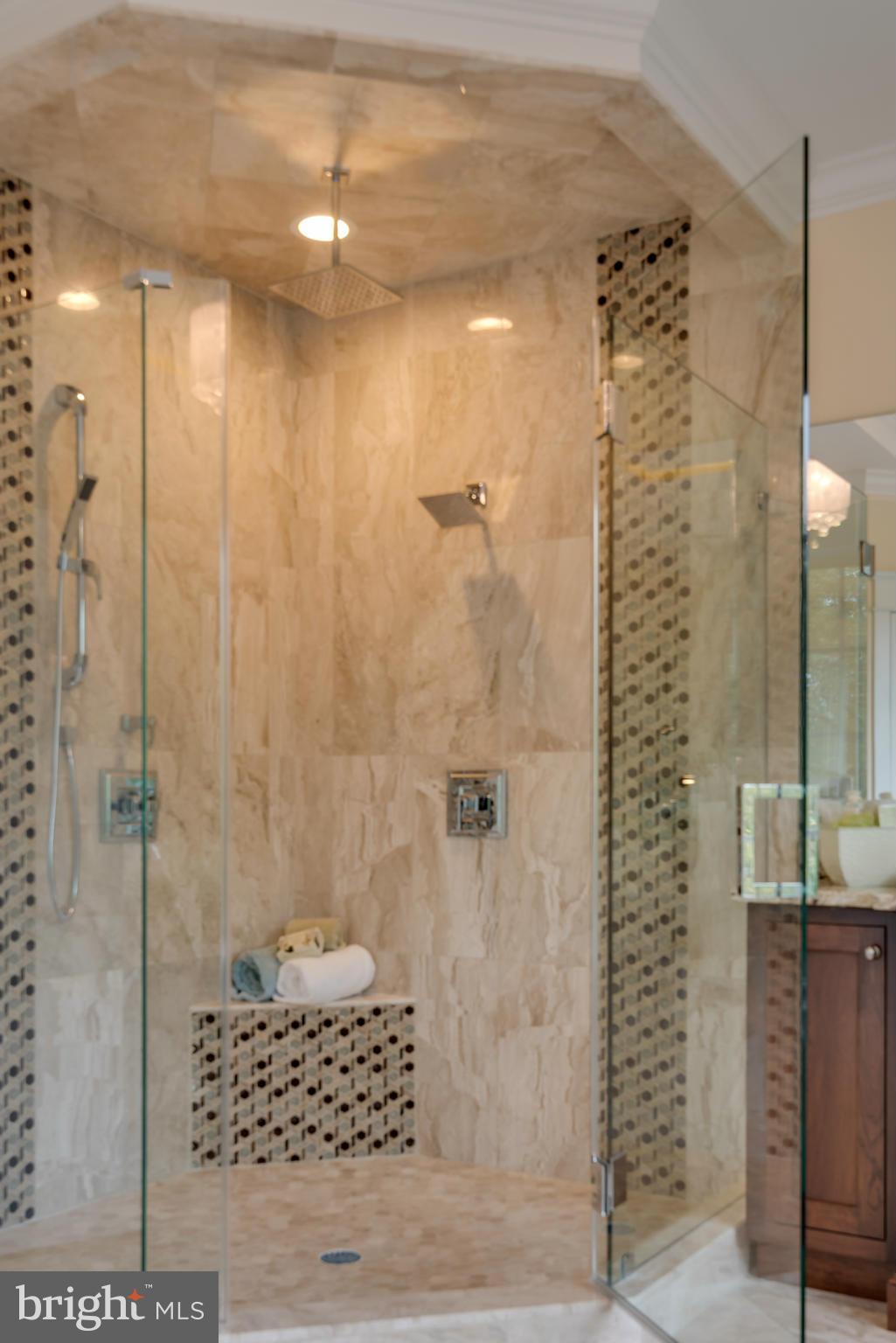 SALONA VILLAGE - Residential