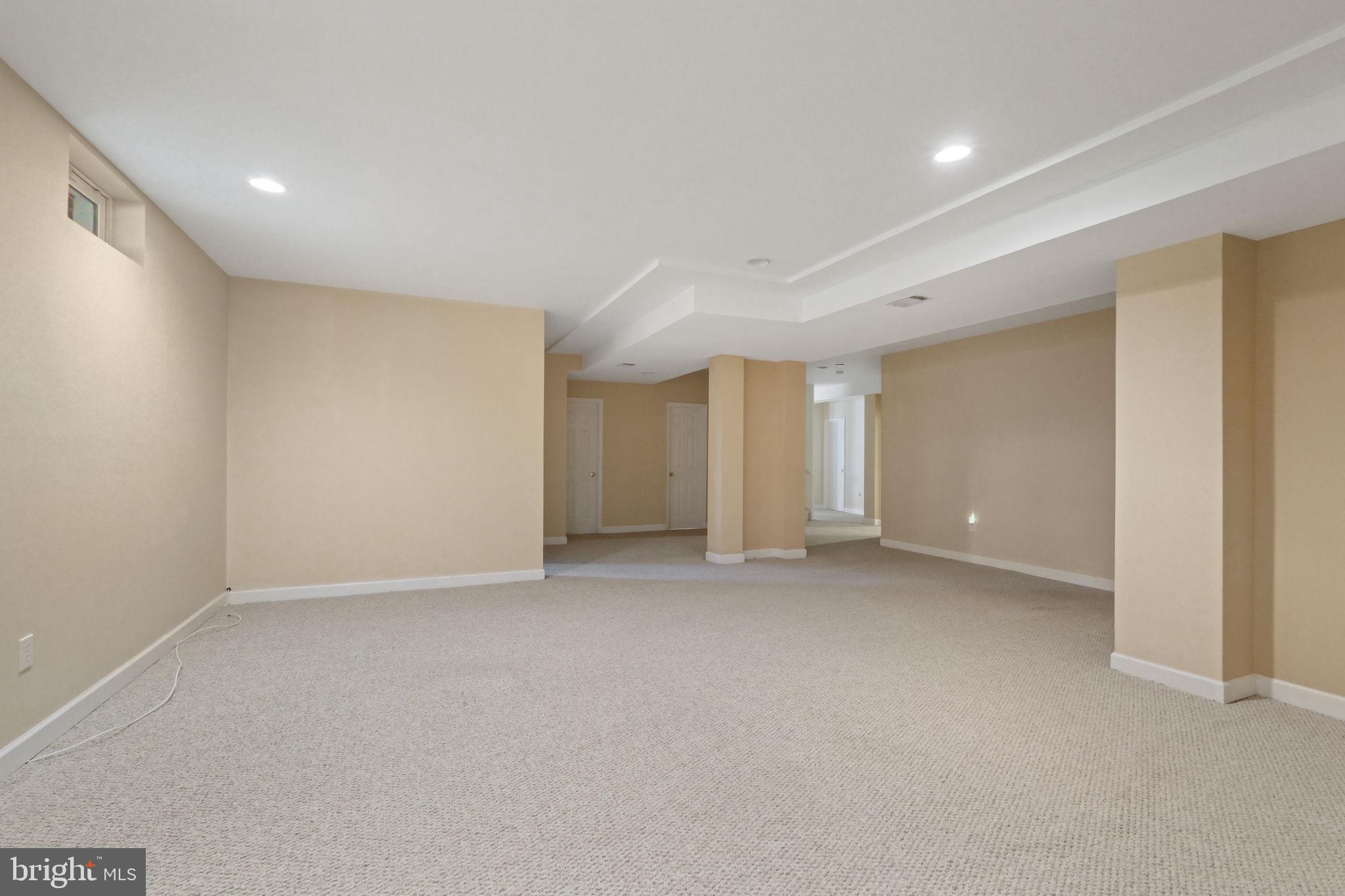 GLEN MILL KNOLLS - Residential