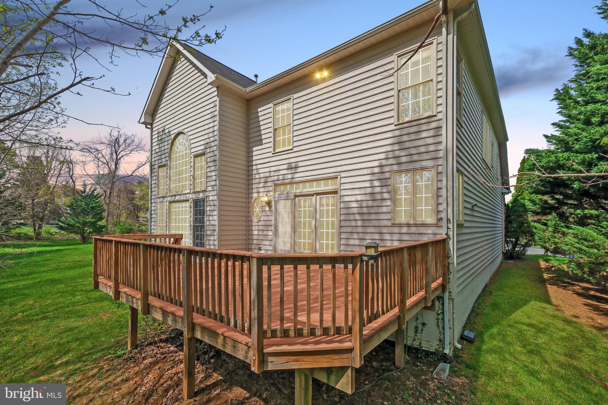 GLEN MILL KNOLLS - Residential