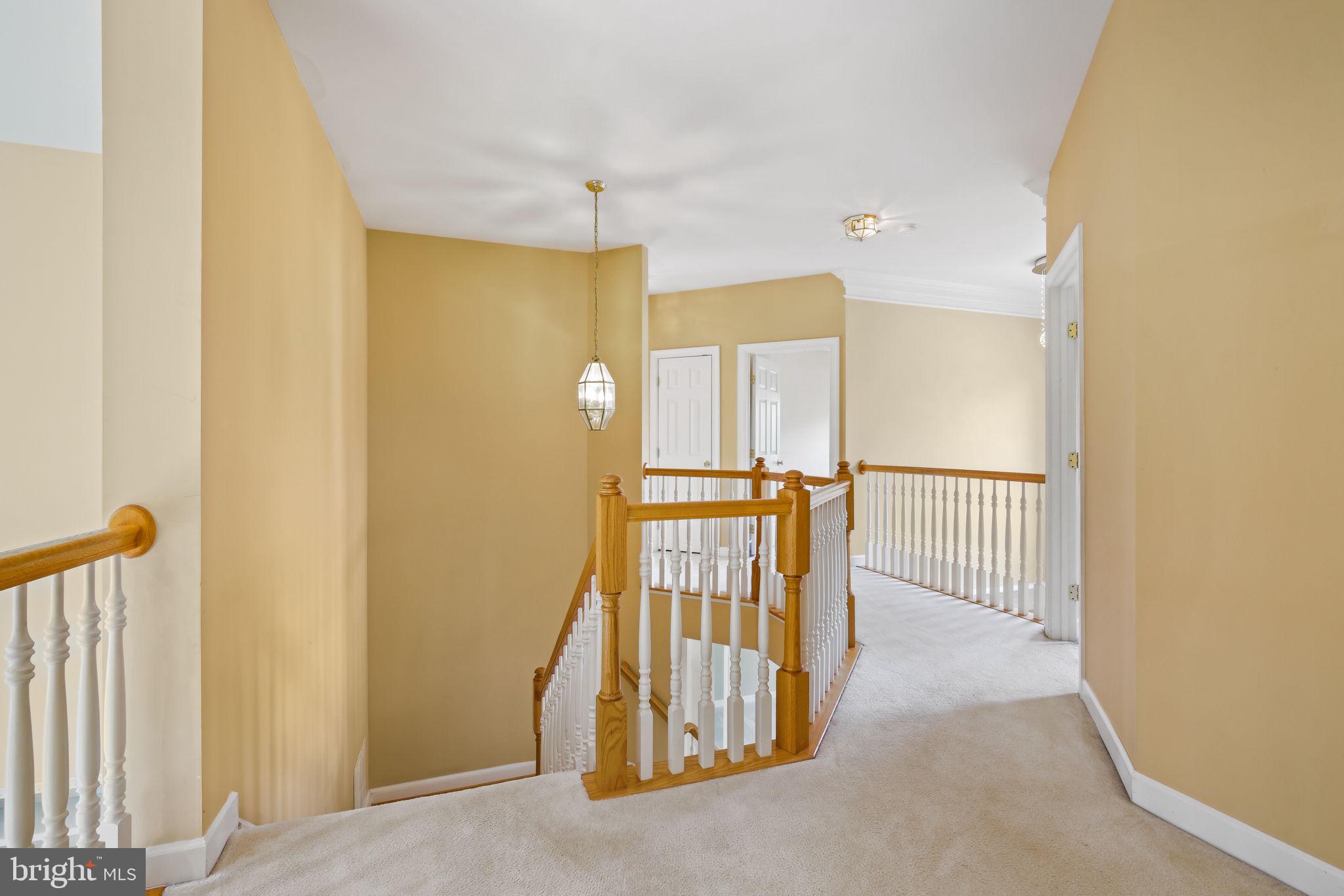 GLEN MILL KNOLLS - Residential