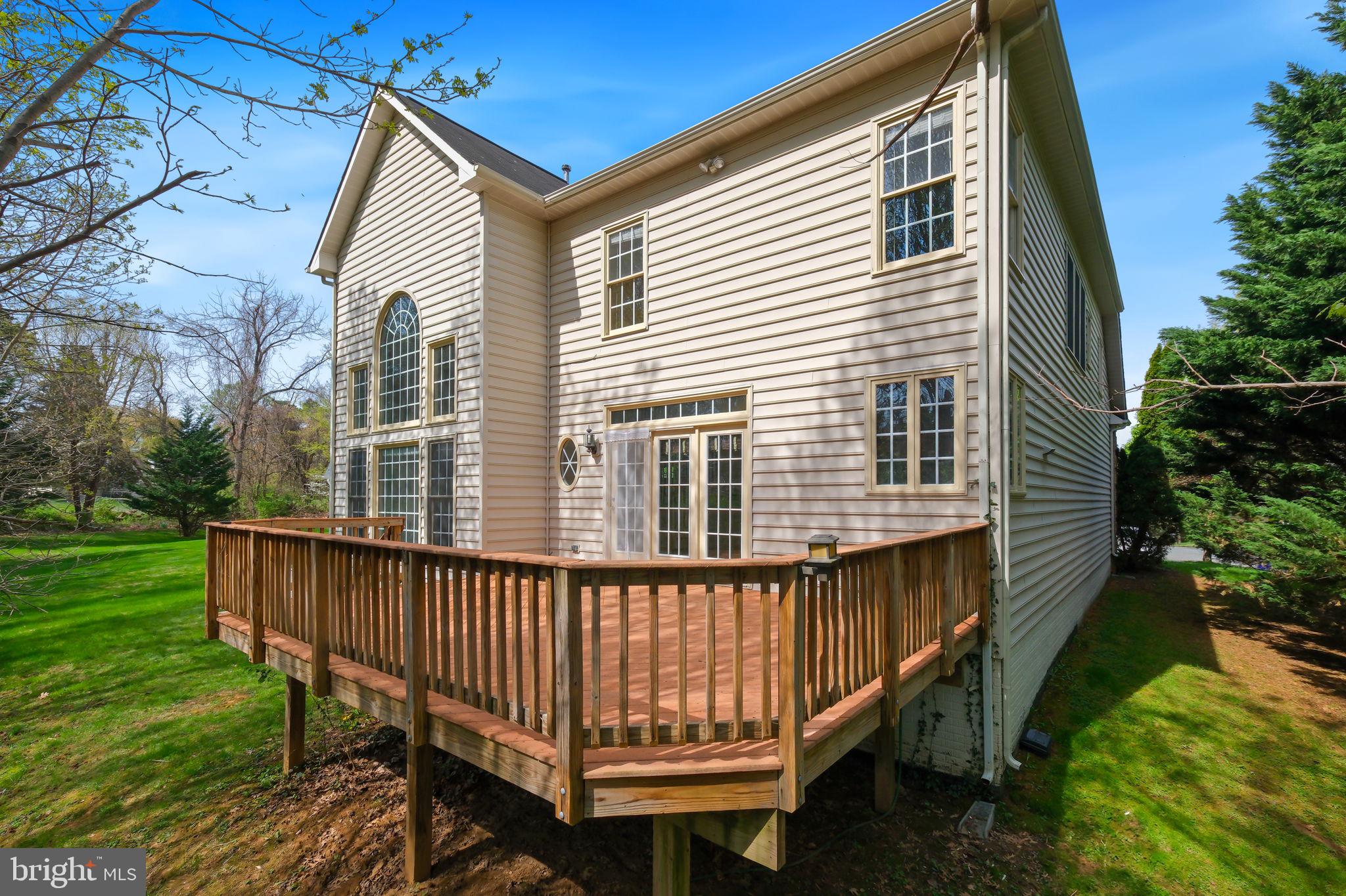 GLEN MILL KNOLLS - Residential