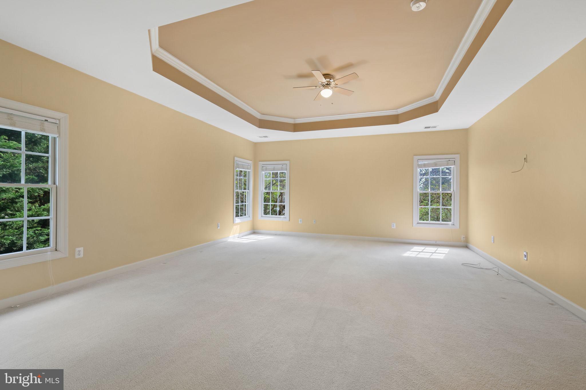 GLEN MILL KNOLLS - Residential