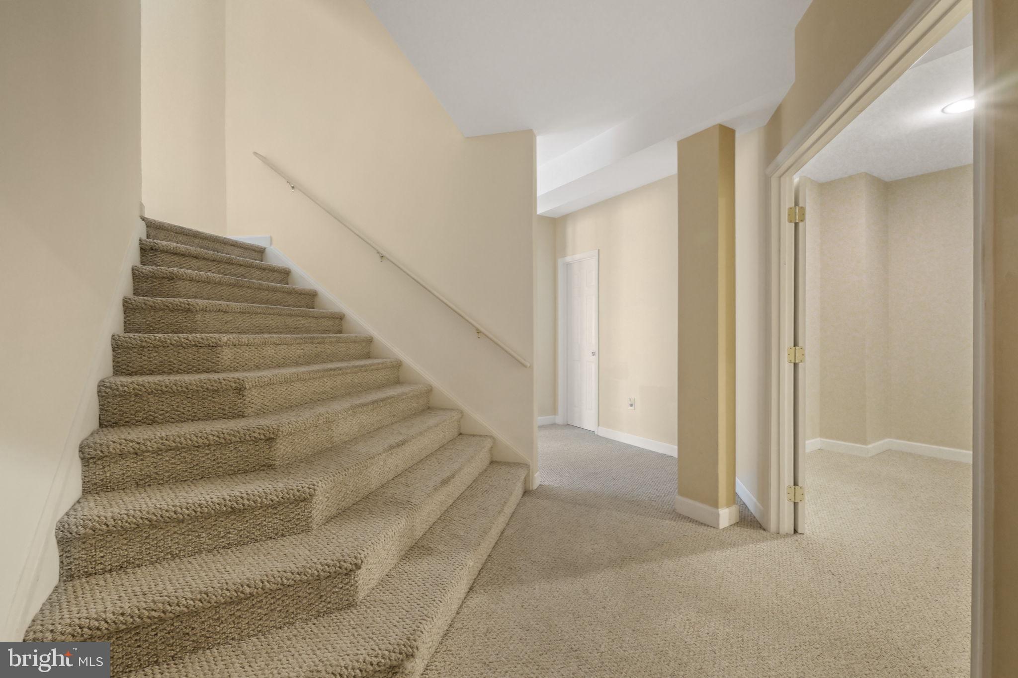 GLEN MILL KNOLLS - Residential