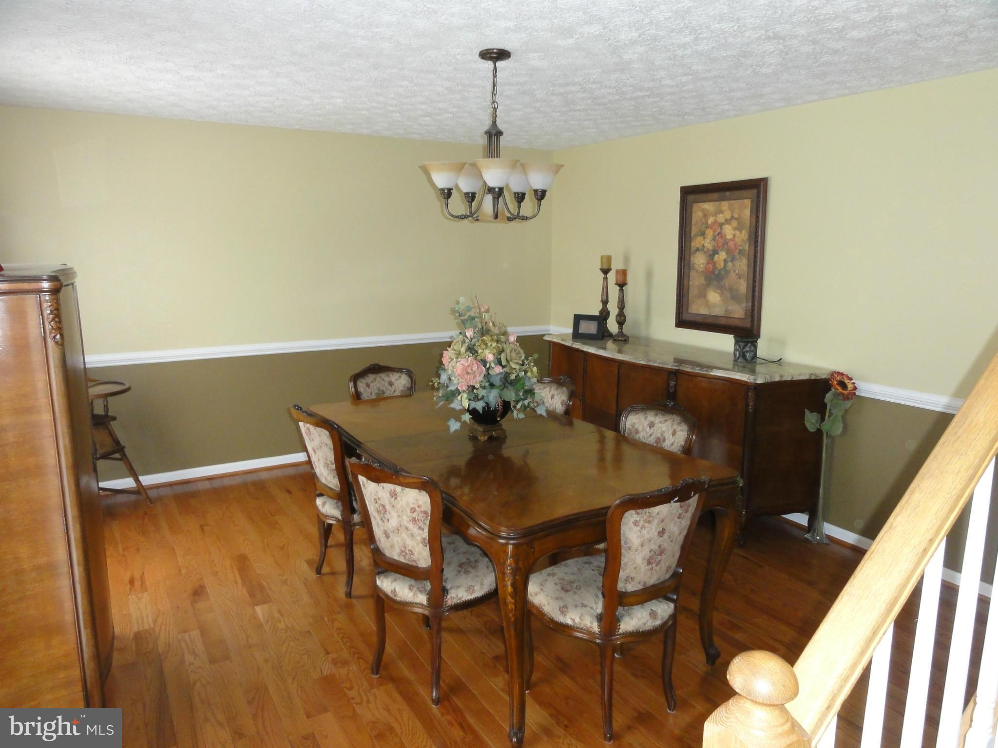 WINDY KNOLLS - Residential