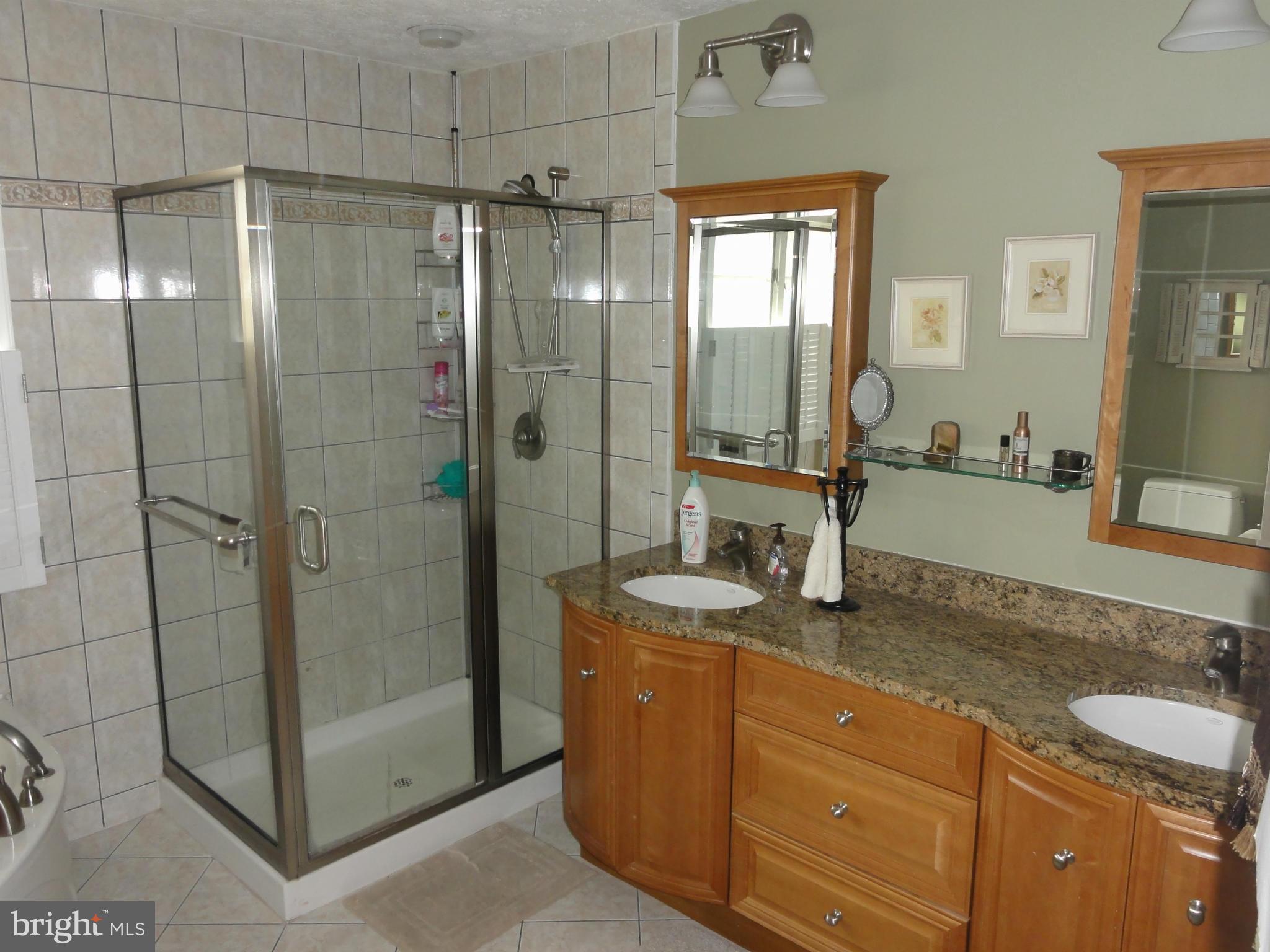 WINDY KNOLLS - Residential