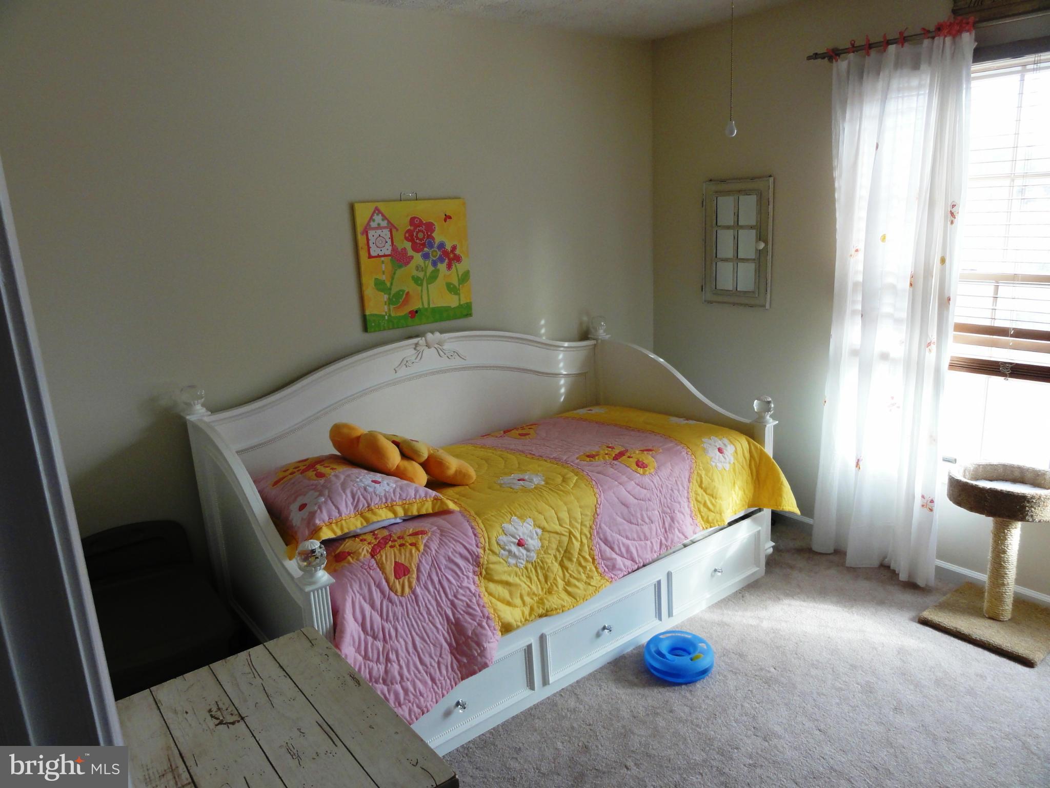 WINDY KNOLLS - Residential