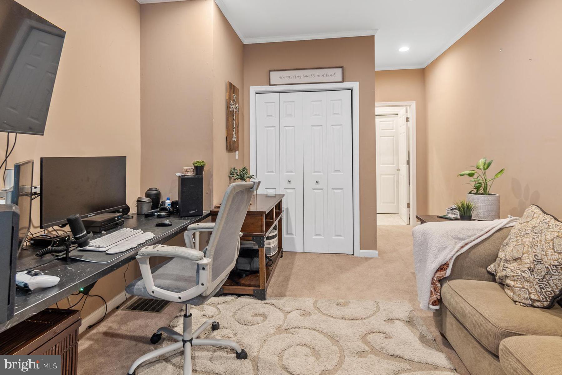 EASTON CLUB - Residential