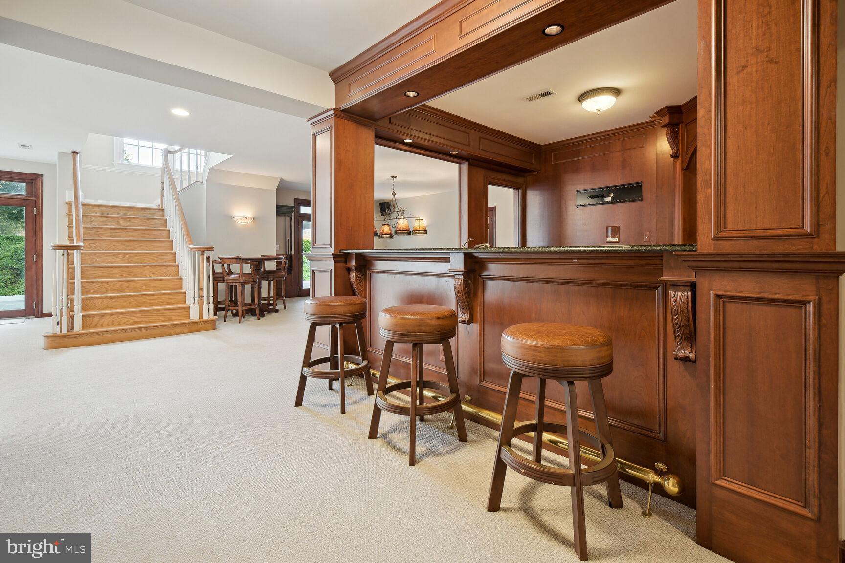 CHEVY CHASE COMMONS - Residential