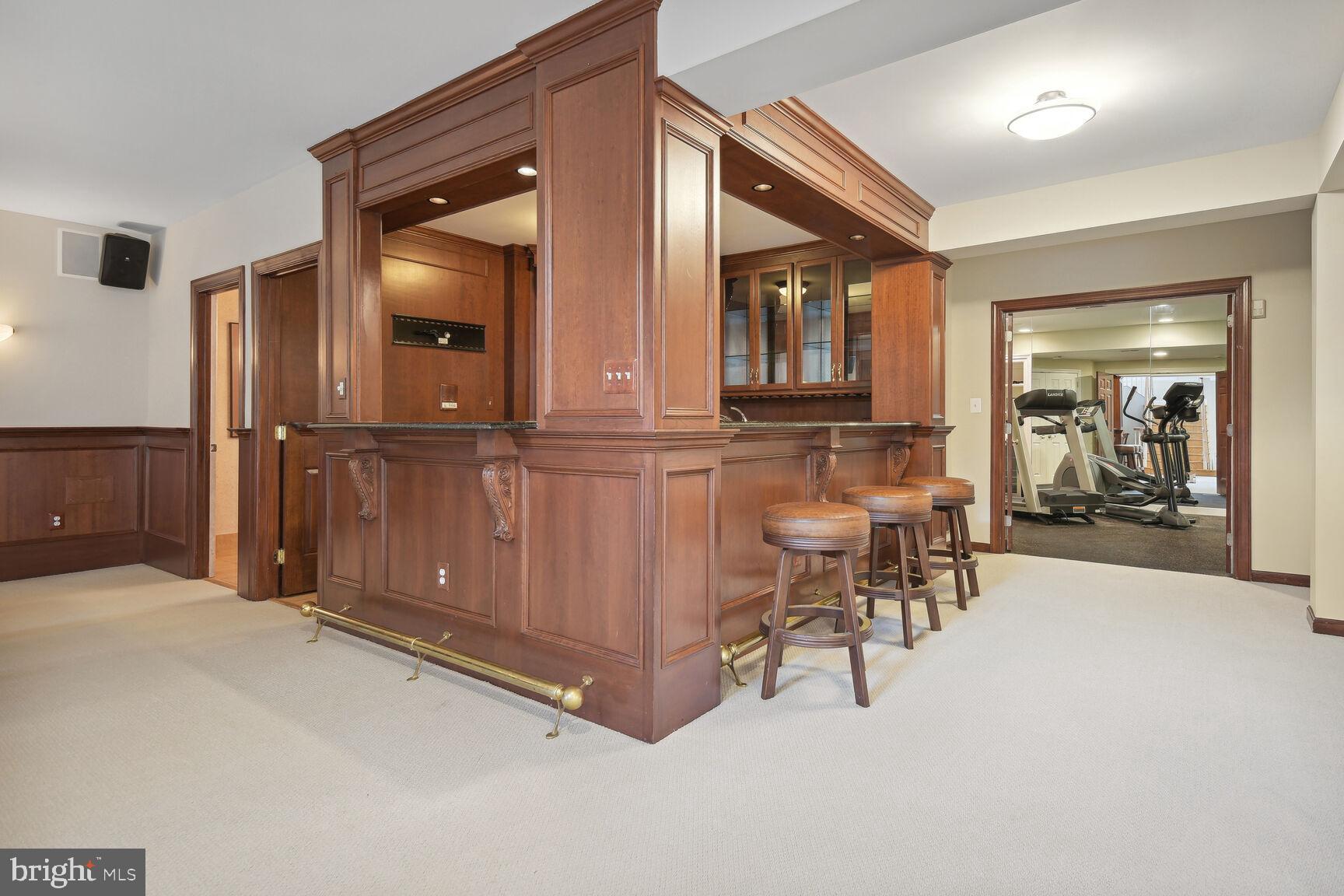 CHEVY CHASE COMMONS - Residential