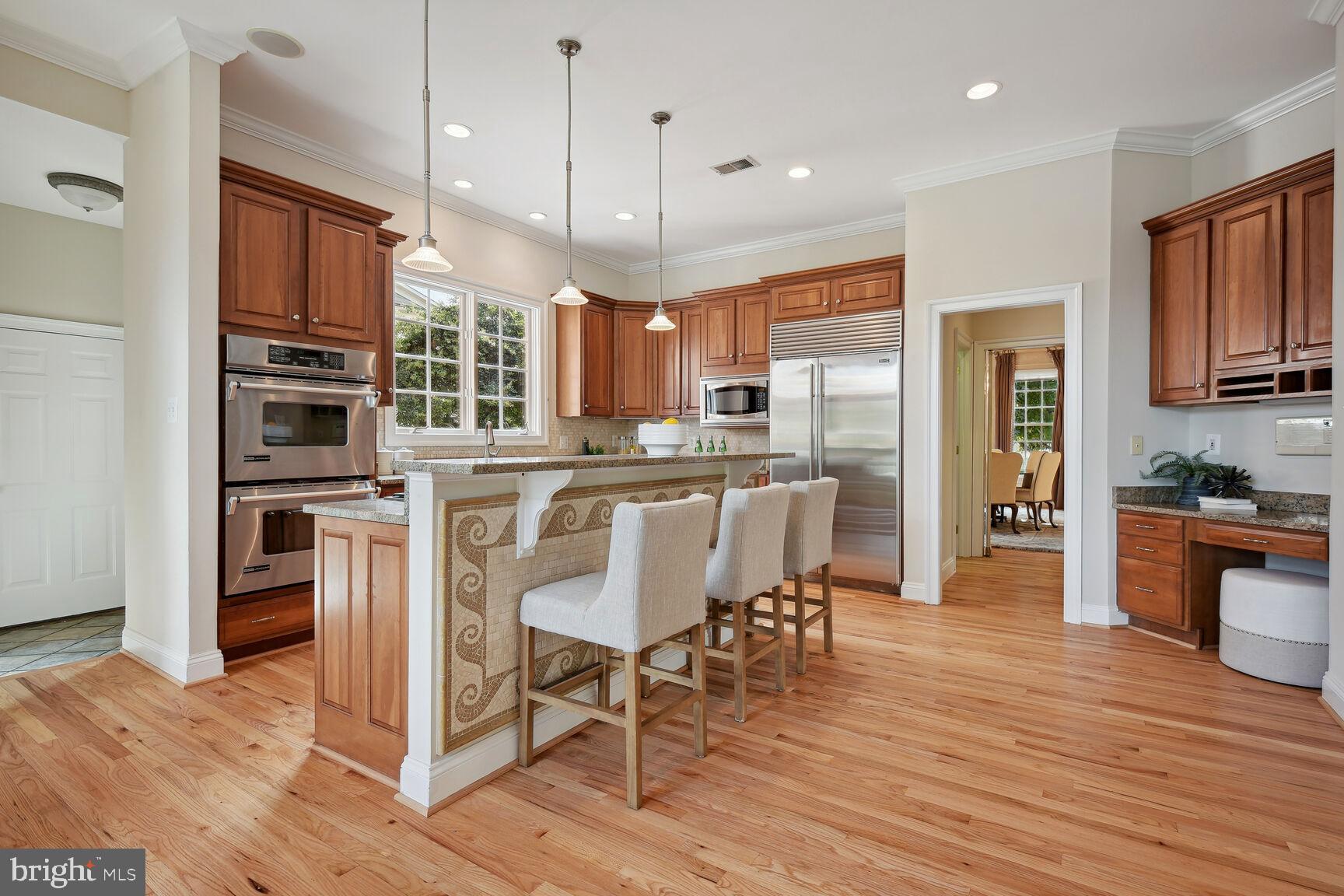 CHEVY CHASE COMMONS - Residential