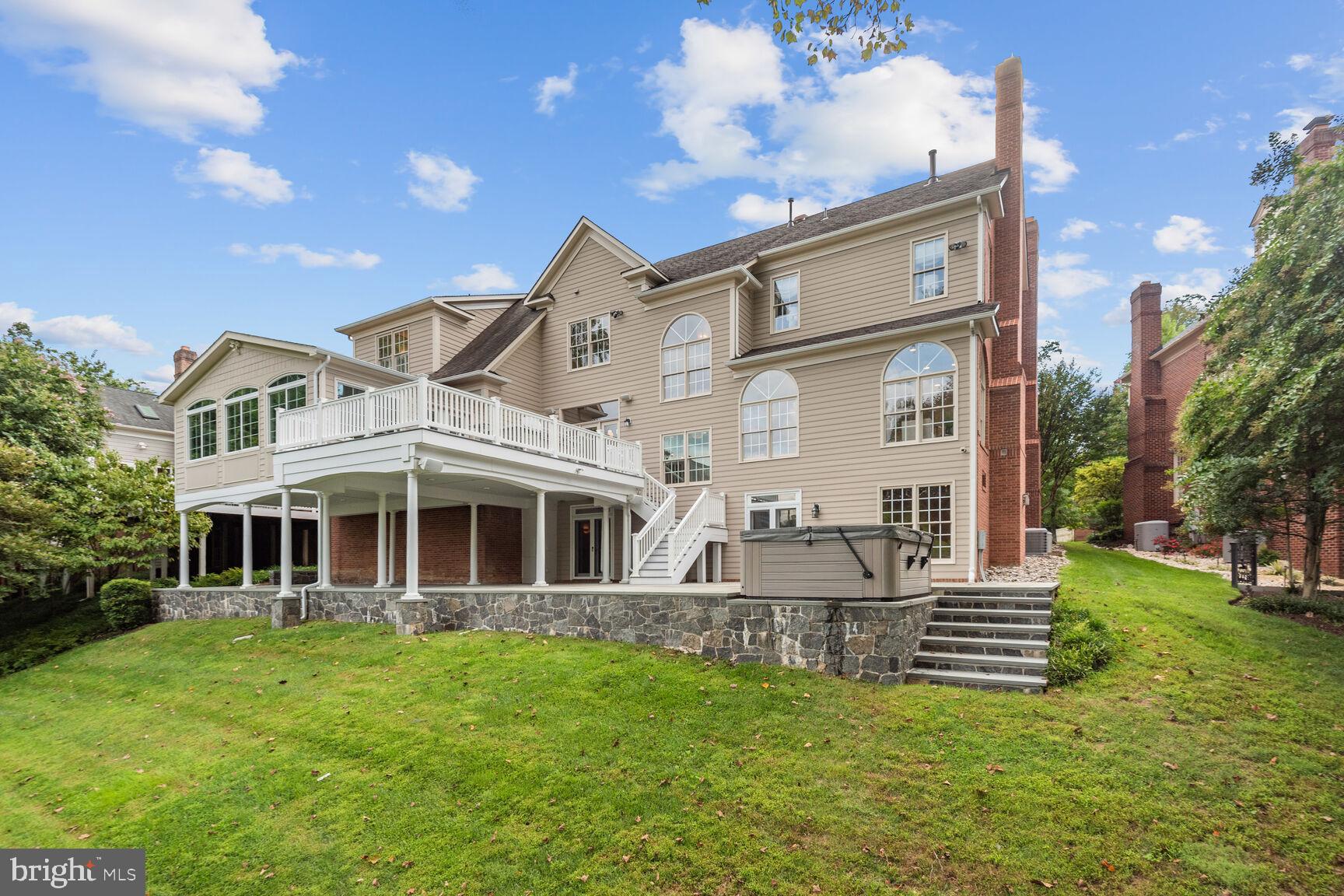 CHEVY CHASE COMMONS - Residential