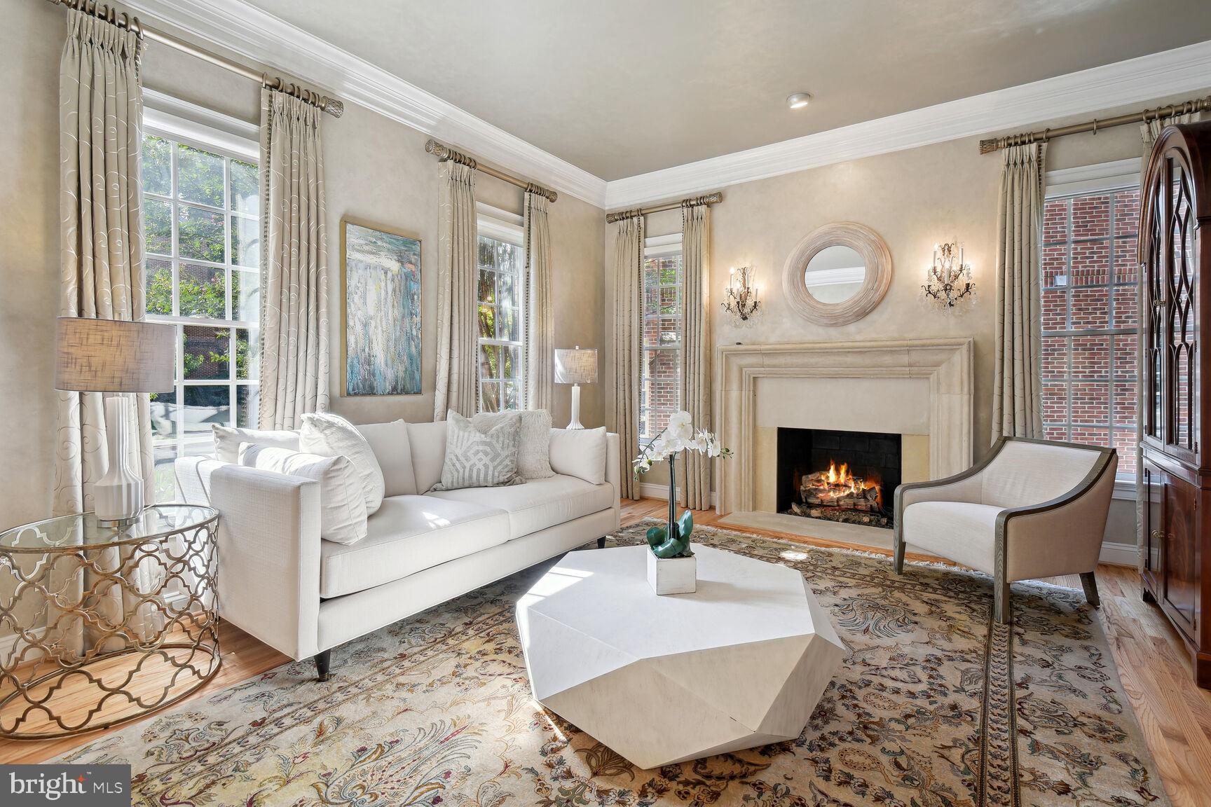 CHEVY CHASE COMMONS - Residential