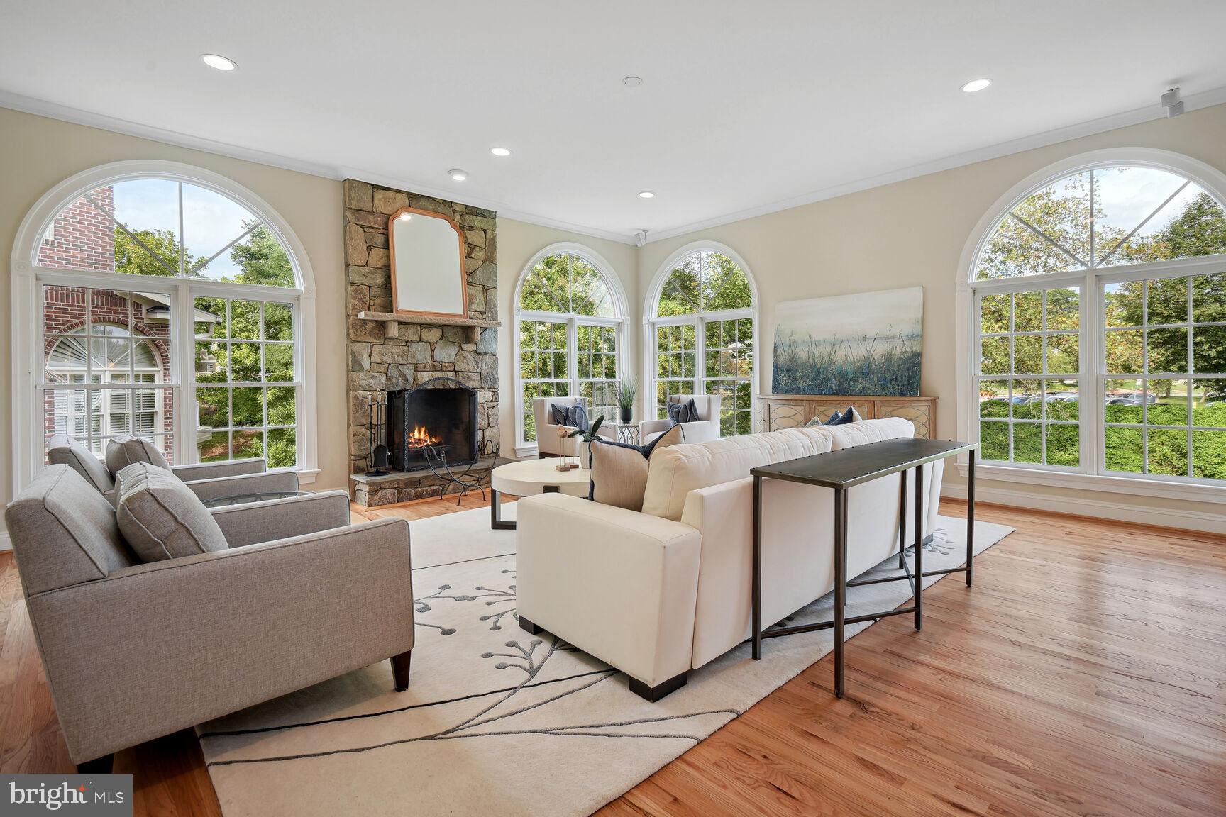 CHEVY CHASE COMMONS - Residential