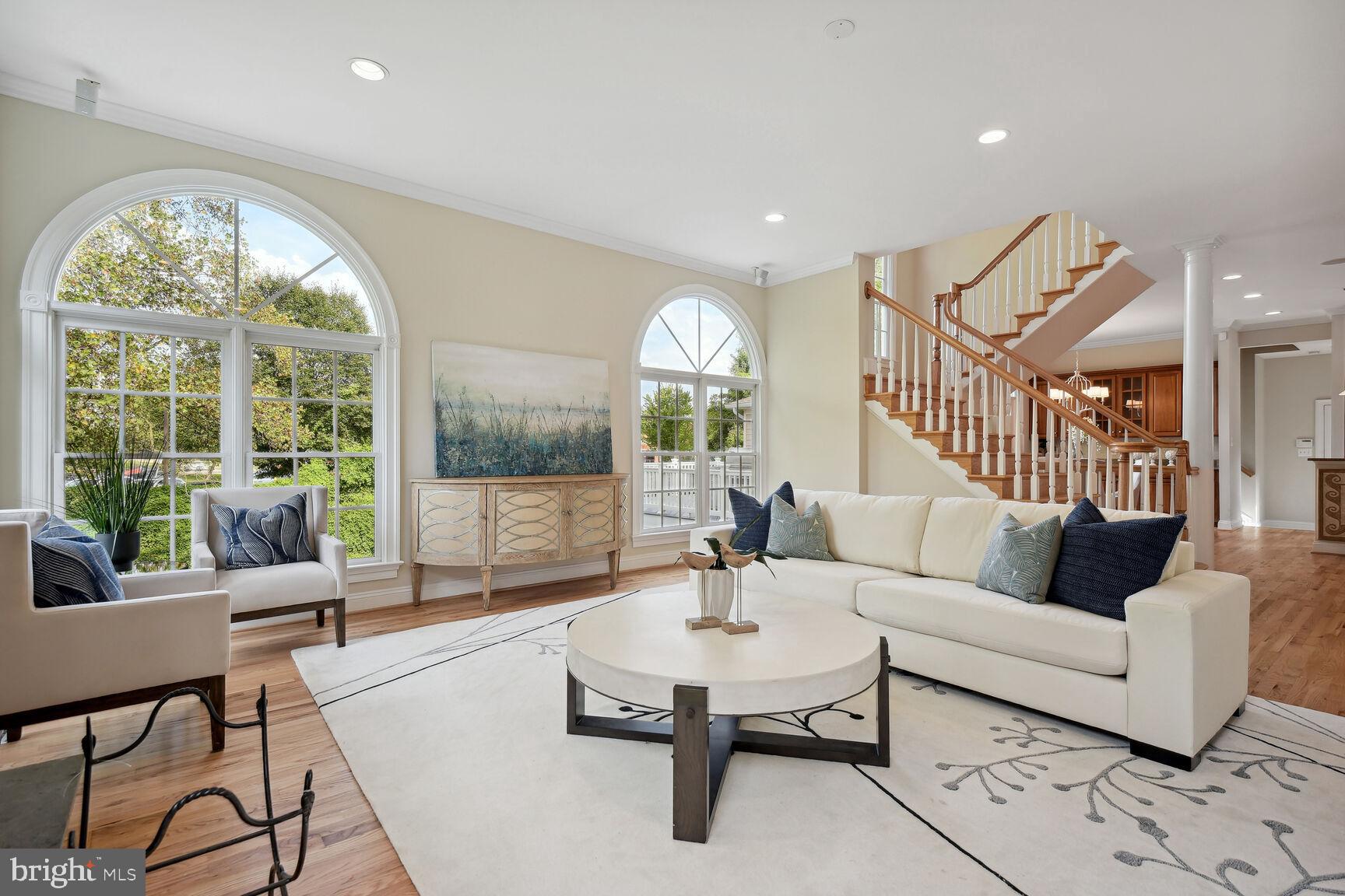 CHEVY CHASE COMMONS - Residential